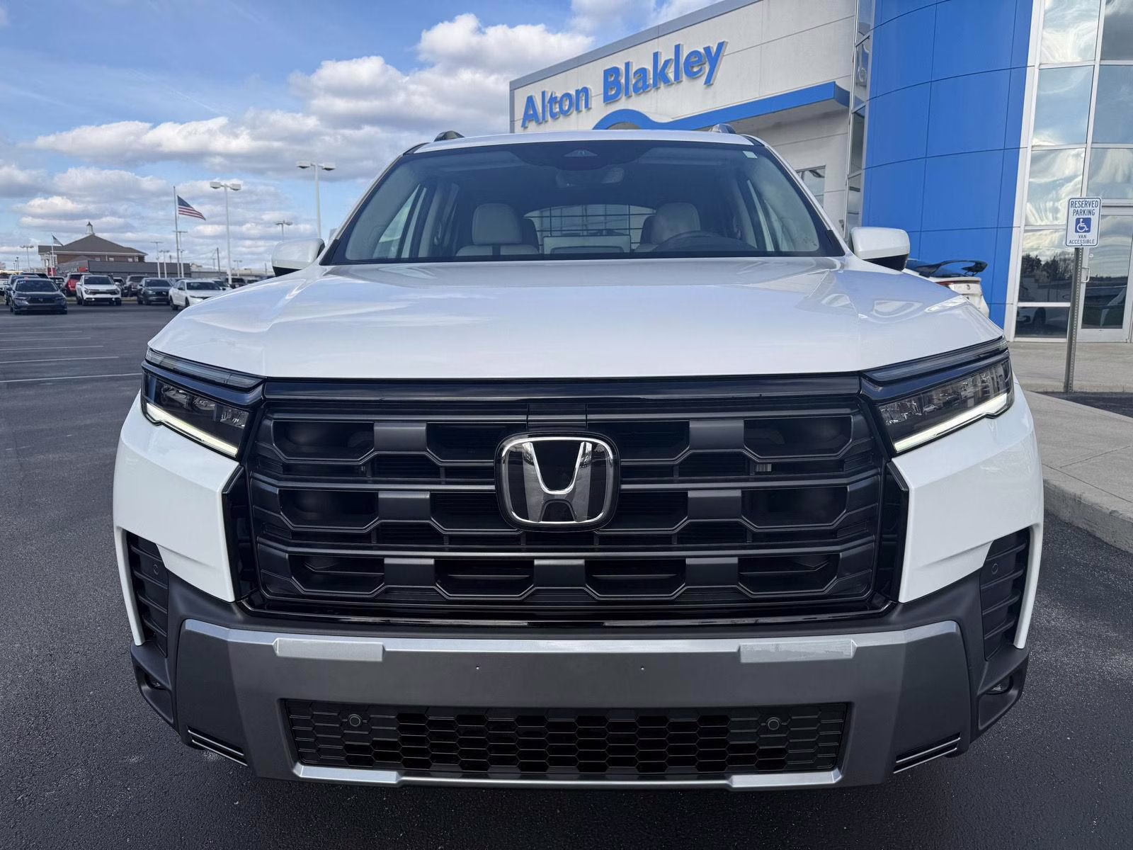 2026 Platinum White Pearl Honda Pilot EX-L AWD SUV