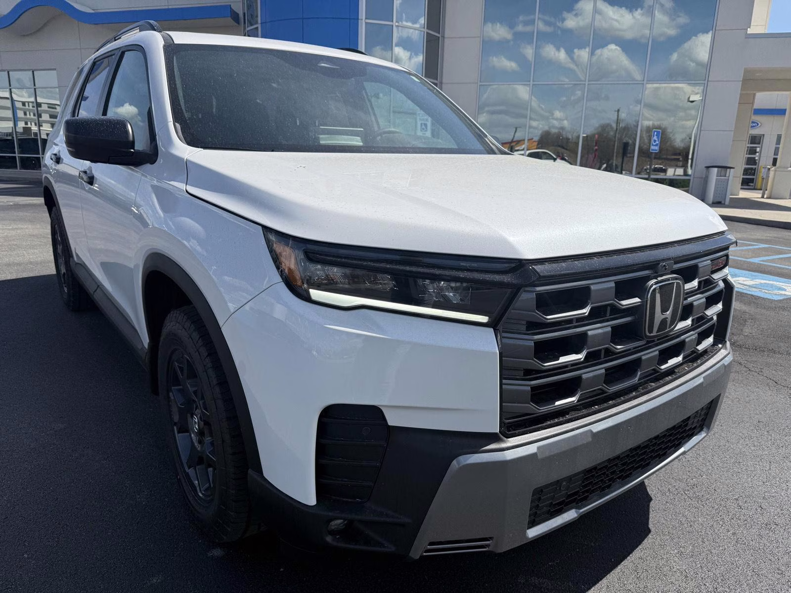 2026 Platinum White Pearl Honda Pilot TrailSport AWD SUV