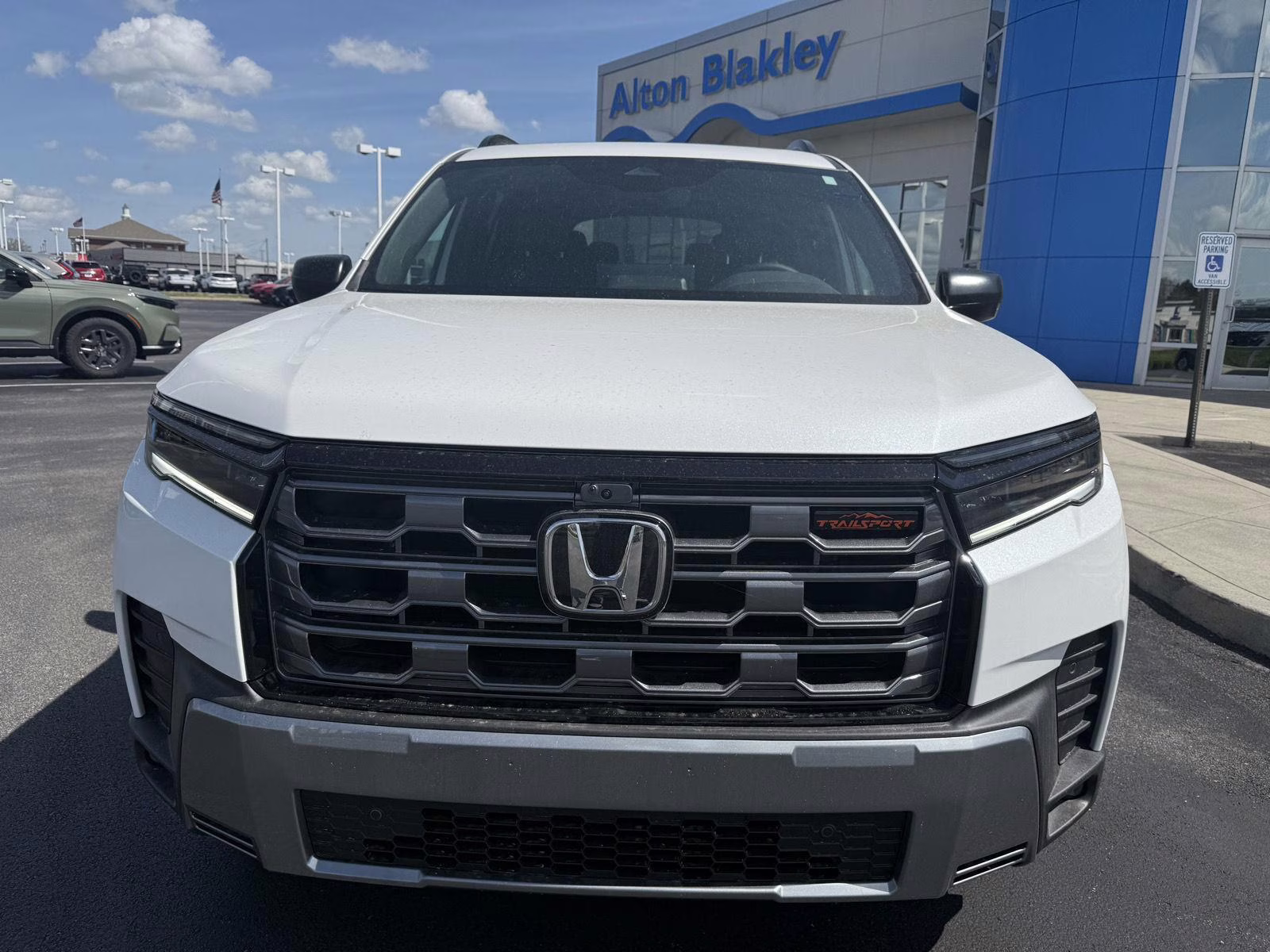 2026 Platinum White Pearl Honda Pilot TrailSport AWD SUV