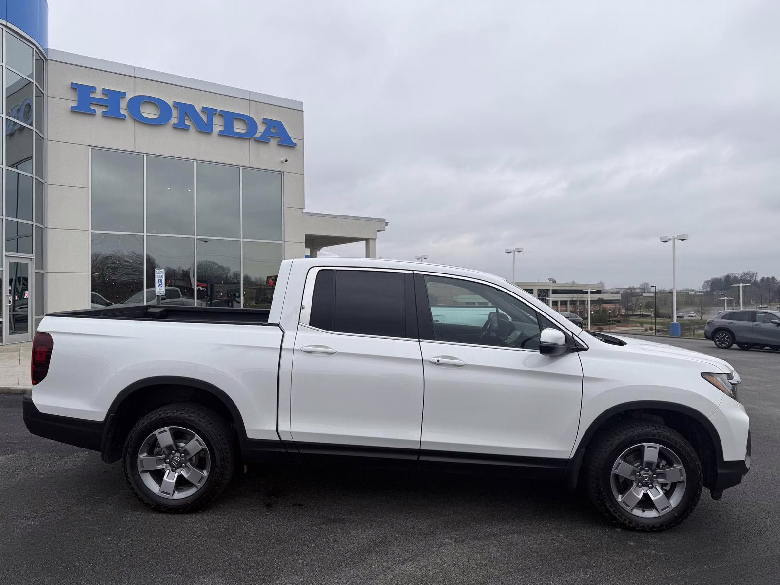2026 Platinum White Pearl Honda Ridgeline RTL AWD Truck