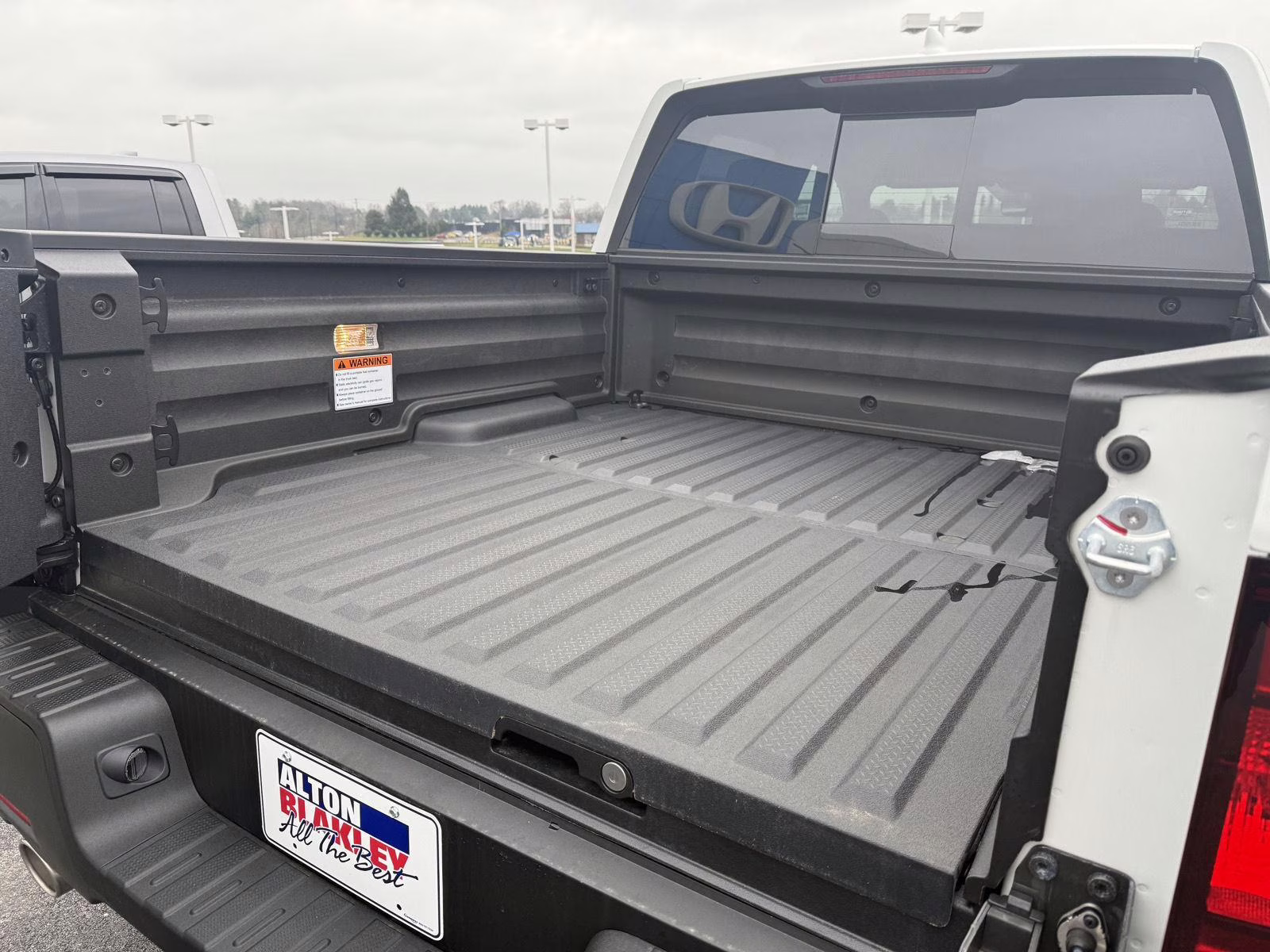 2026 Platinum White Pearl Honda Ridgeline RTL AWD Truck