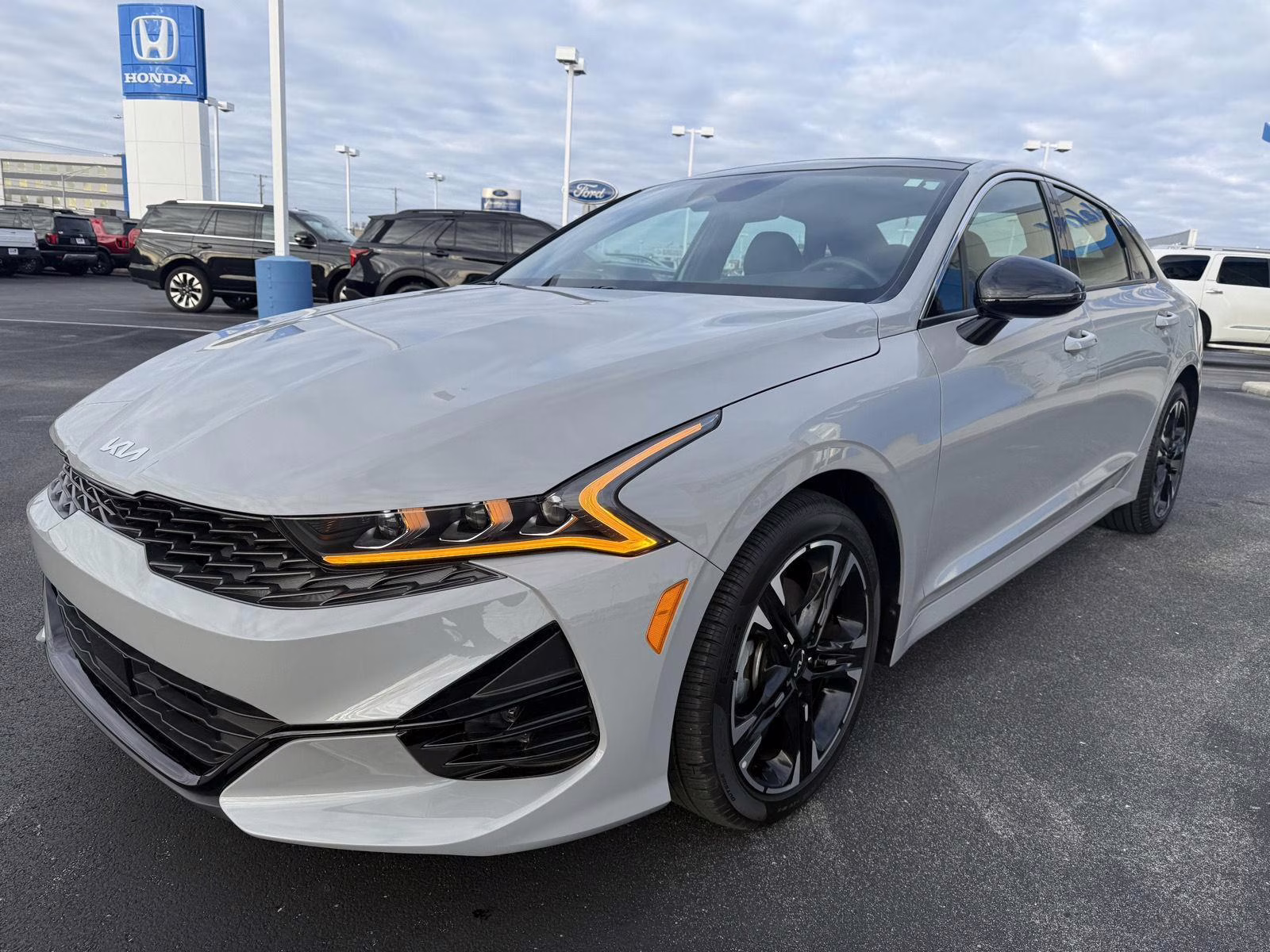 2024 Wolf Gray Kia K5 GT-Line FWD Sedan