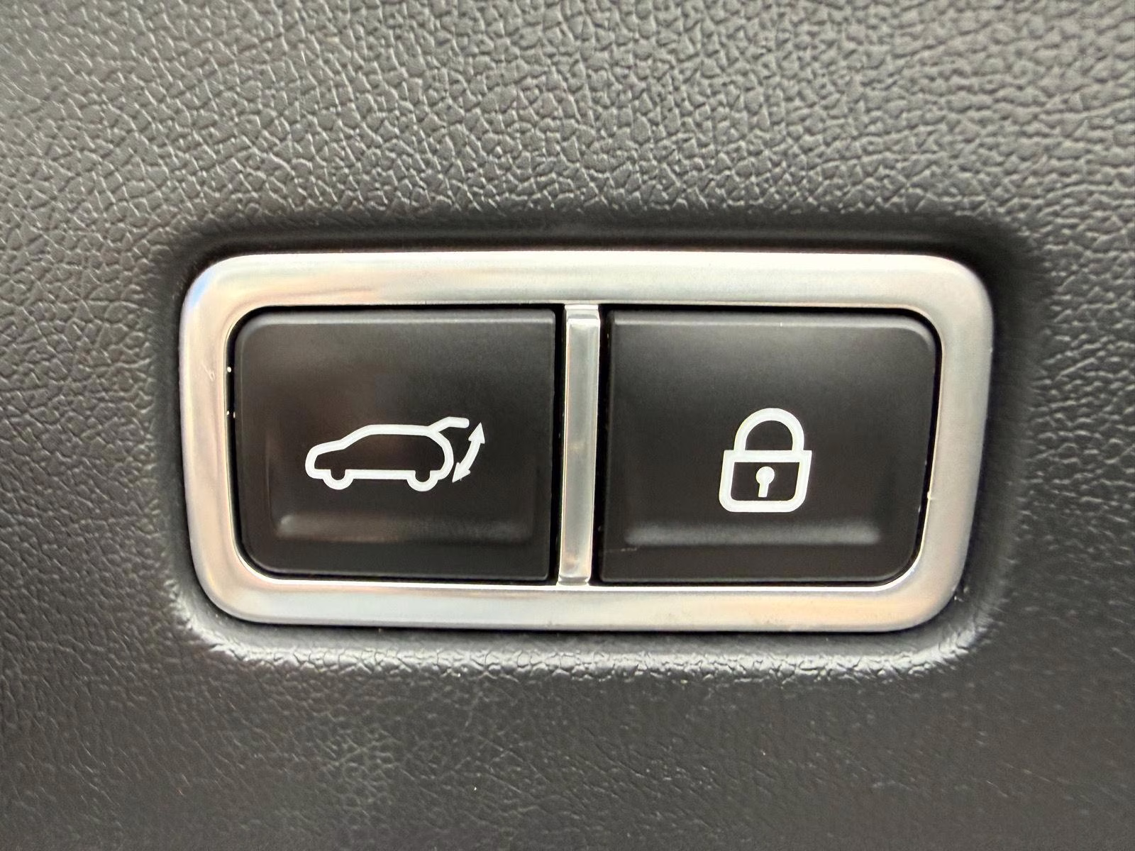 2023 Aurora Black Kia Sorento Hybrid EX AWD SUV