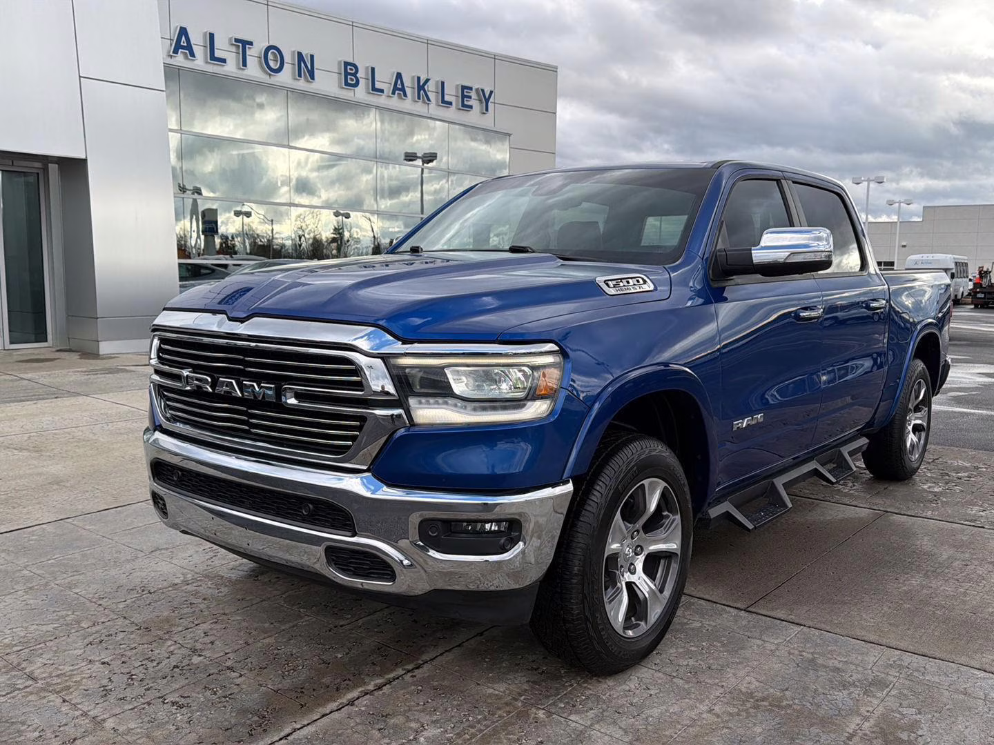 2019 Blue Streak Pearlcoat Ram 1500 Laramie 4X4 Truck