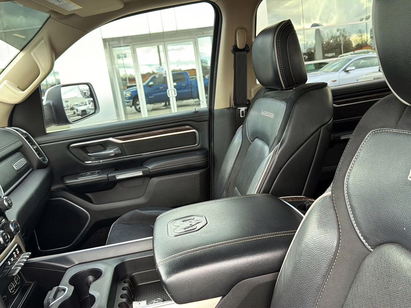 2019 Blue Streak Pearlcoat Ram 1500 Laramie 4X4 Truck
