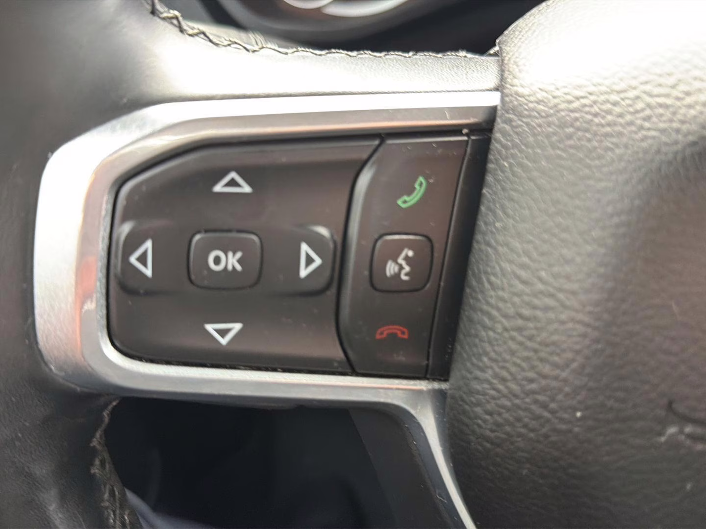 2019 Blue Streak Pearlcoat Ram 1500 Laramie 4X4 Truck