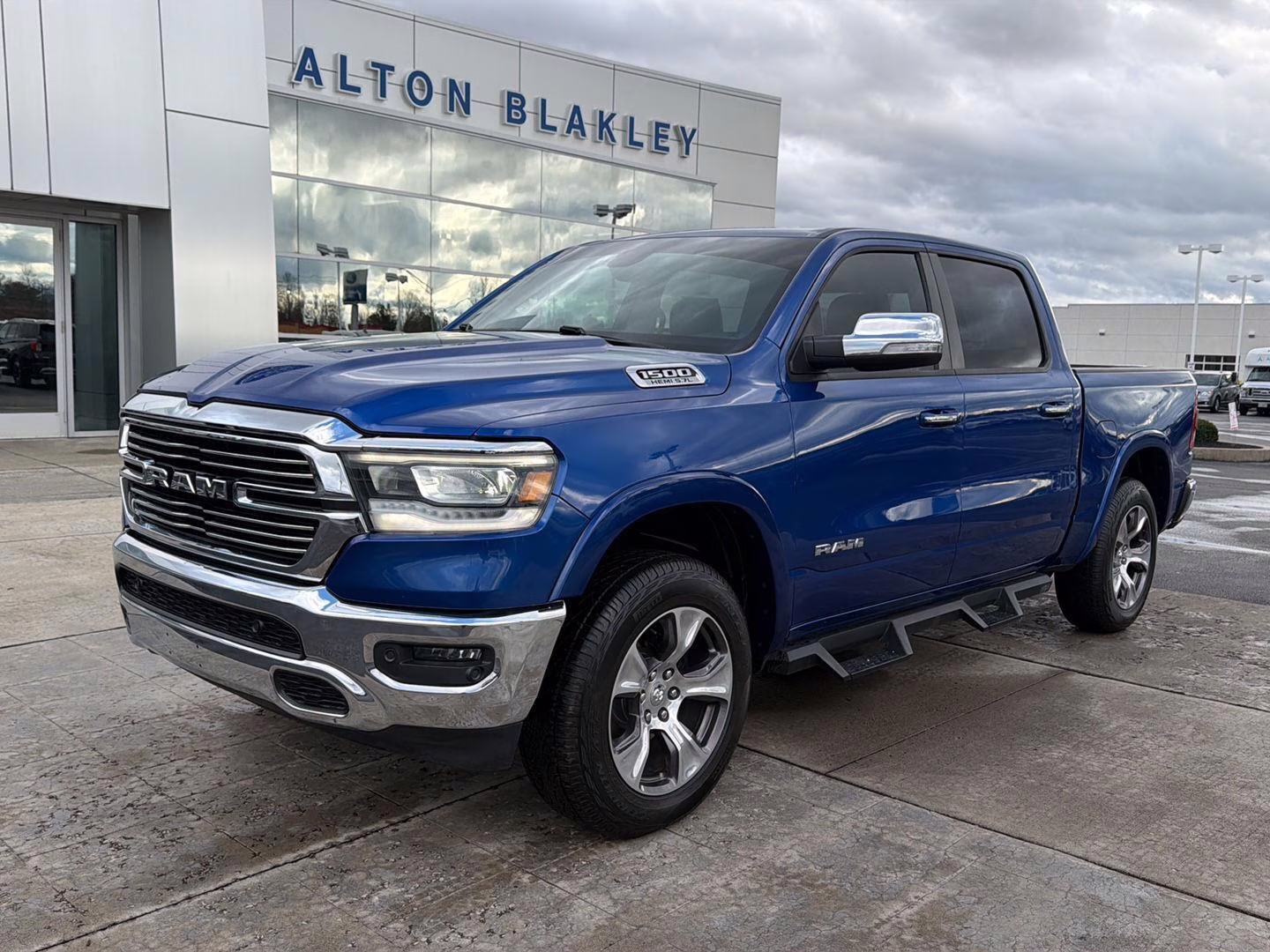 2019 Blue Streak Pearlcoat Ram 1500 Laramie 4X4 Truck