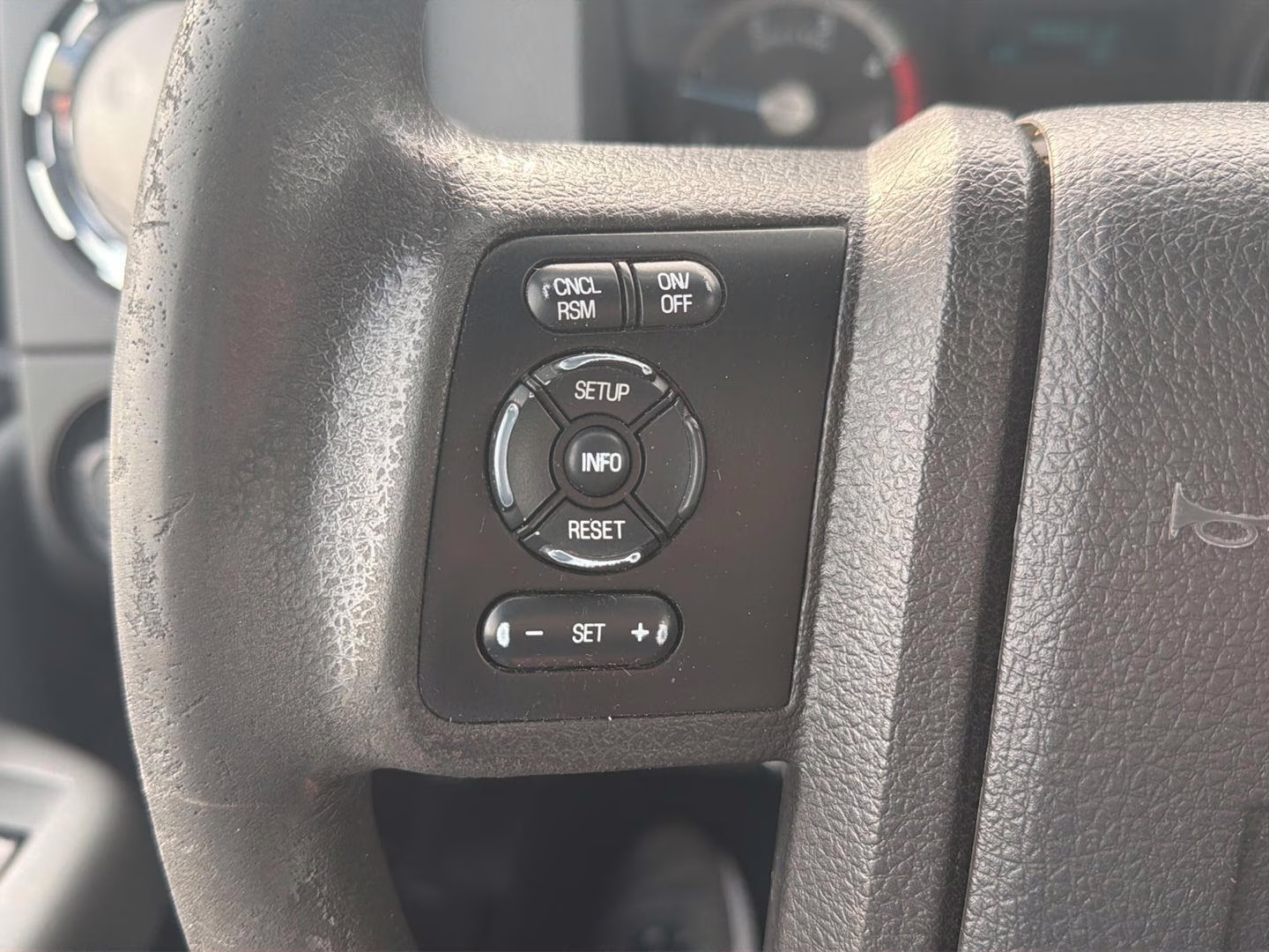 2016 WHITE Ford Super Duty F-350 DRW XLT 4X4 Truck