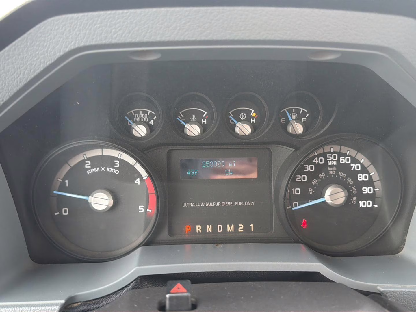 2016 WHITE Ford Super Duty F-350 DRW XLT 4X4 Truck