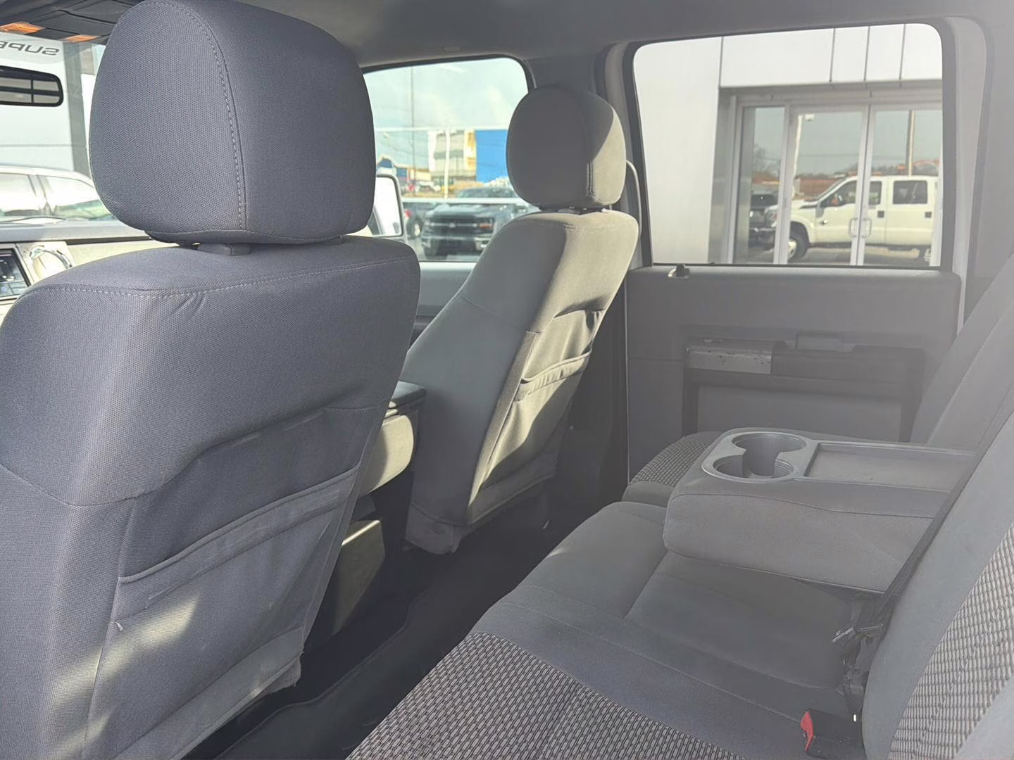 2016 WHITE Ford Super Duty F-350 DRW XLT 4X4 Truck