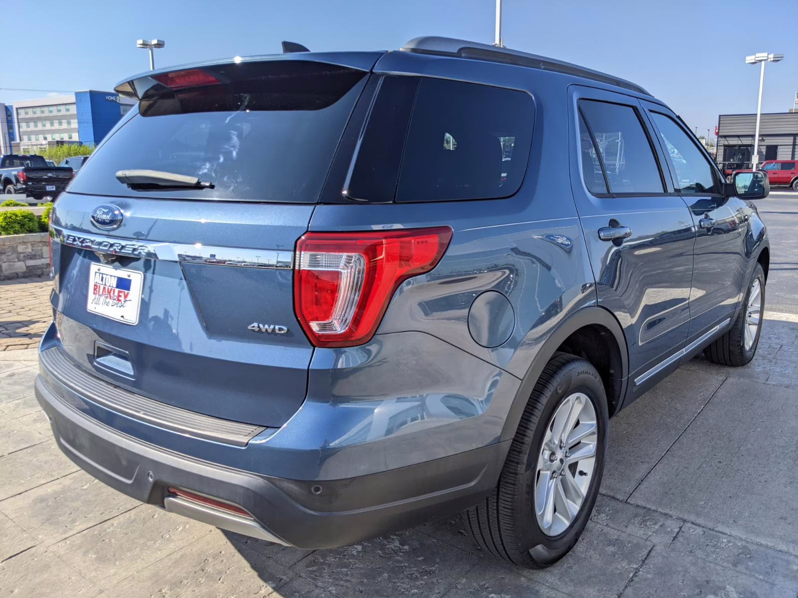 2019 Blue Ford Explorer XLT 4X4 SUV