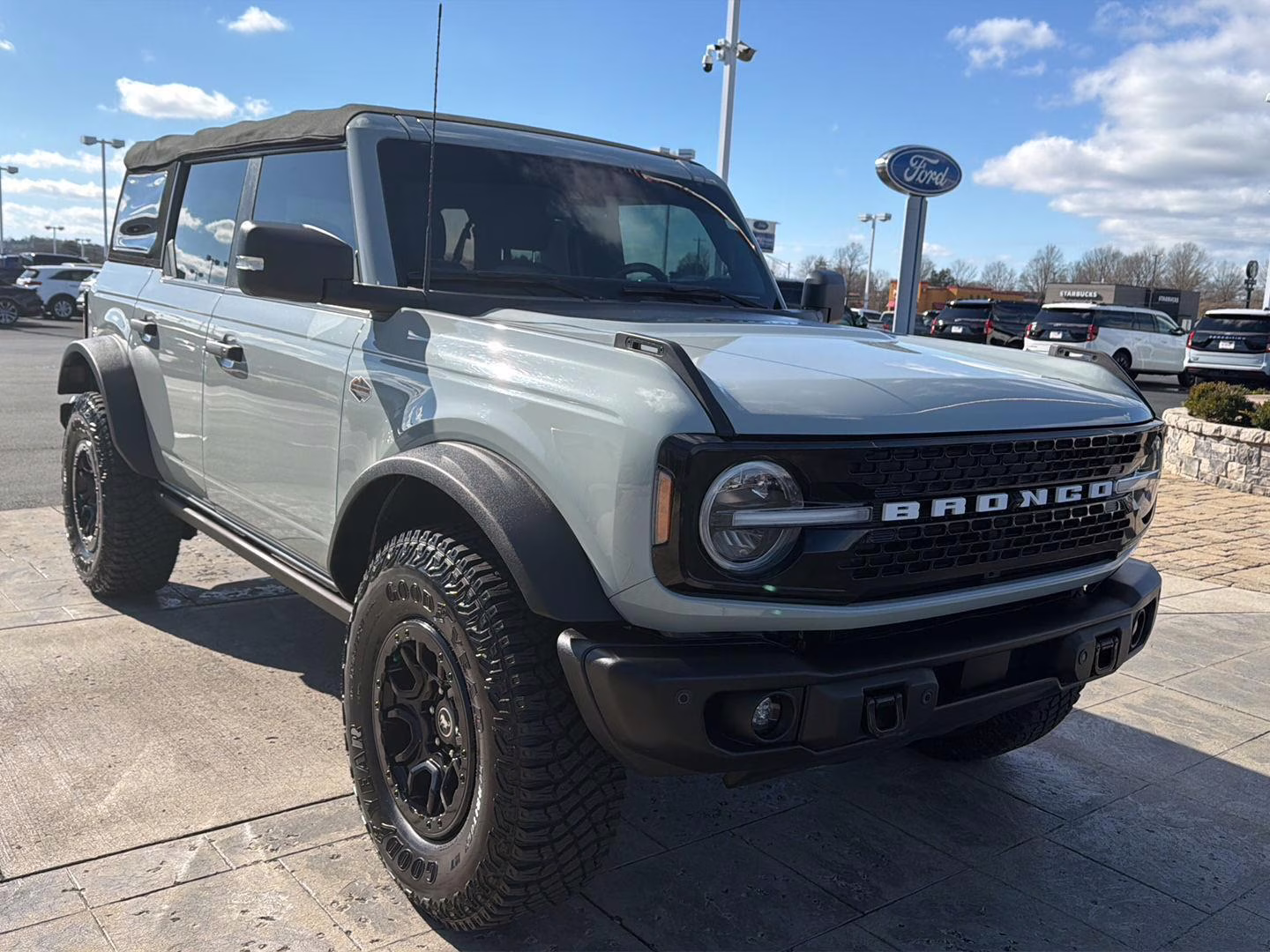 2022 Cactus Gray Ford Bronco Wildtrak Advanced 4X4 SUV