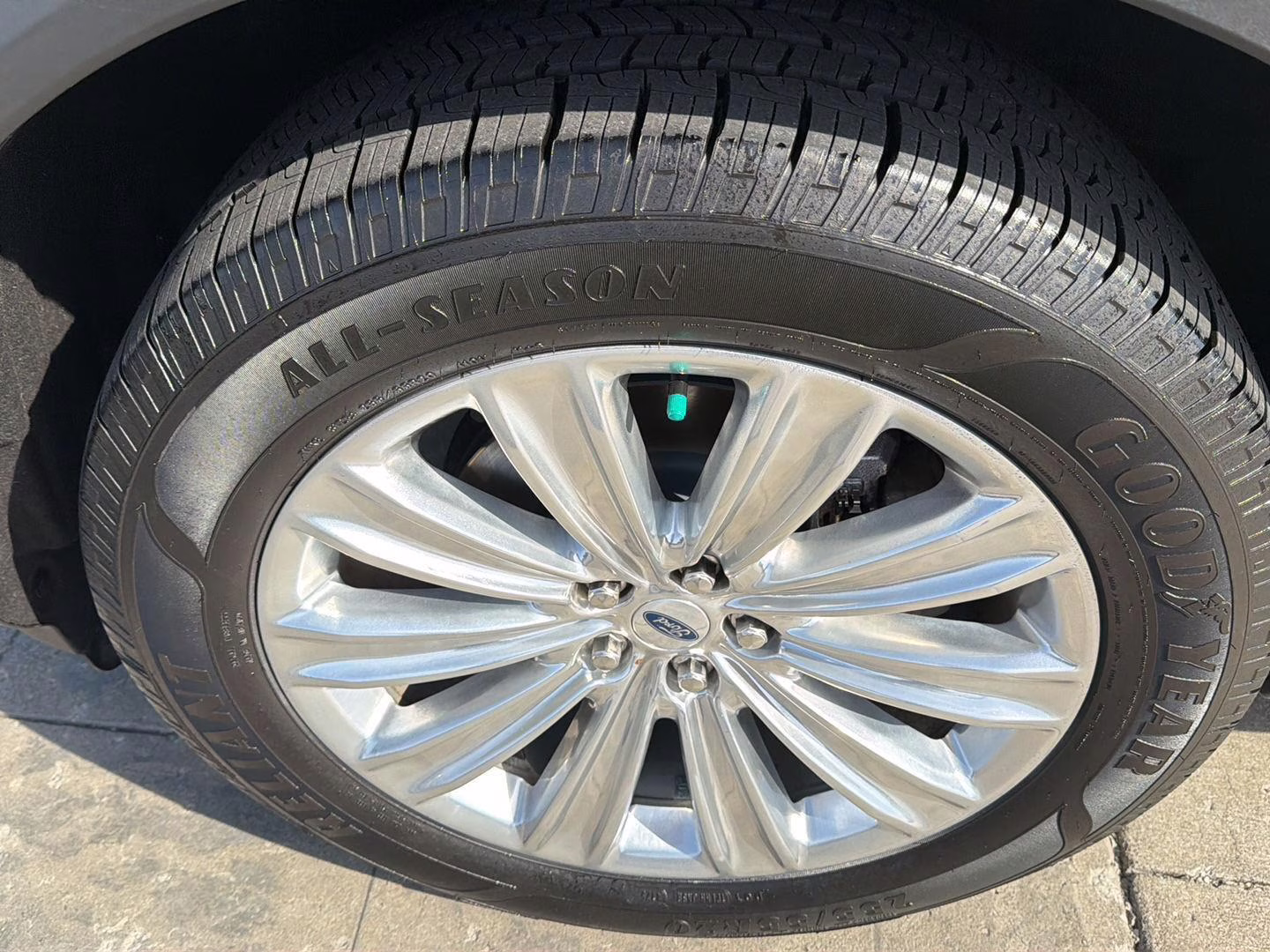 2021 Stone Gray Ford Explorer Limited 4X4 SUV