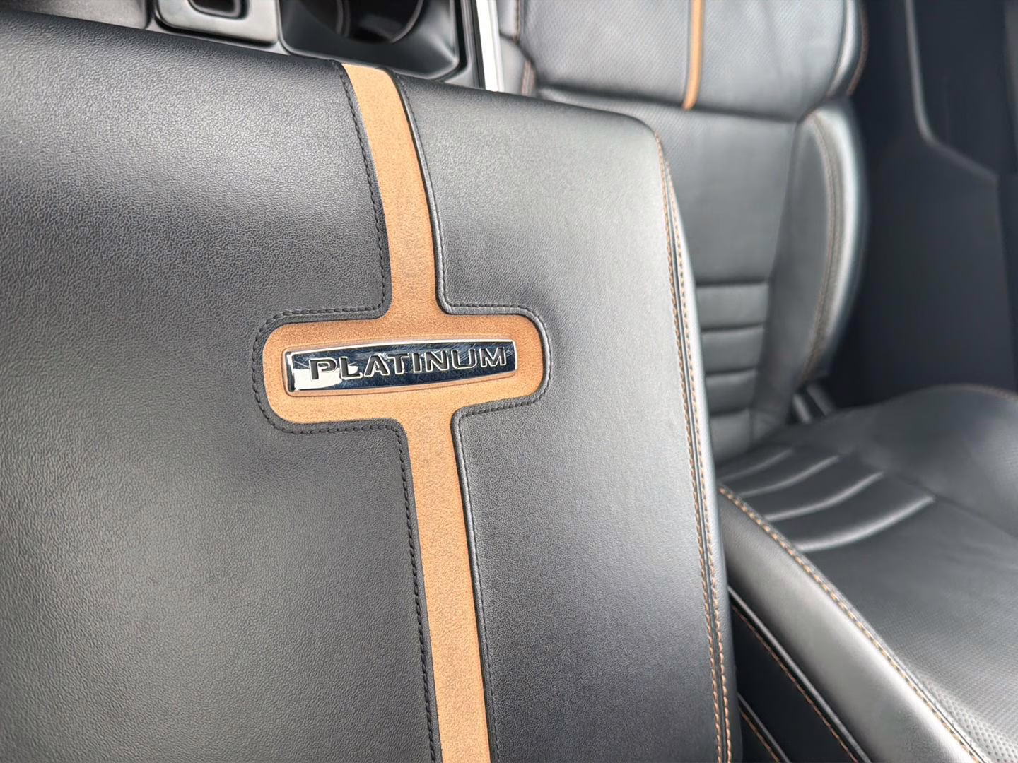 2023 Star White Metallic Tri-Coat Ford F-150 Platinum 4X4 Truck