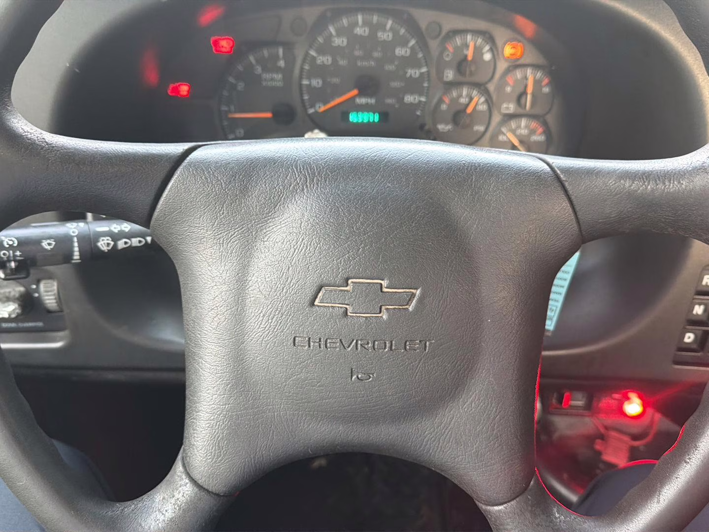 2004 BLUE Chevrolet CC8500 REGULAR CAB RWD