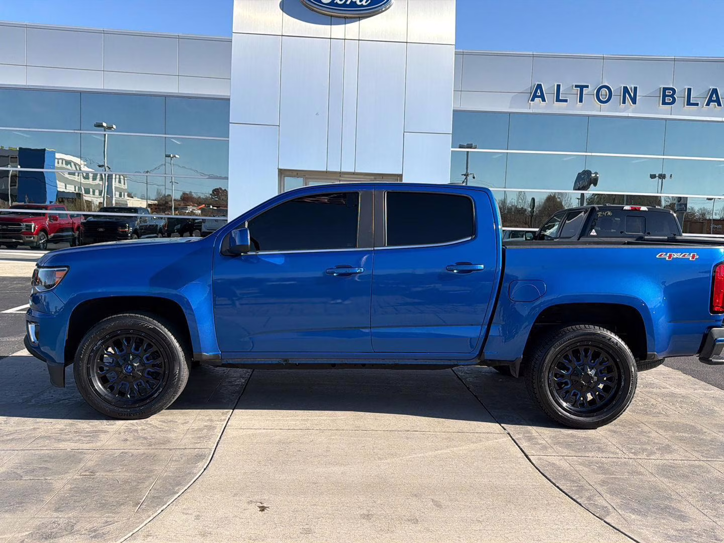 2020 Kinetic Blue Metallic Chevrolet Colorado 4WD LT 4X4 Truck