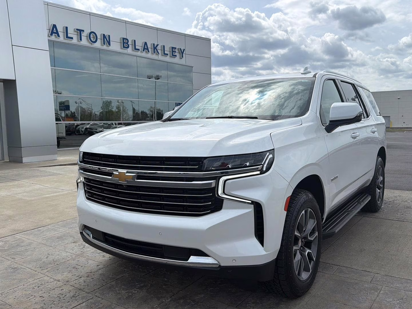2021 Iridescent Pearl Tricoat Chevrolet Tahoe LT 4X4 SUV