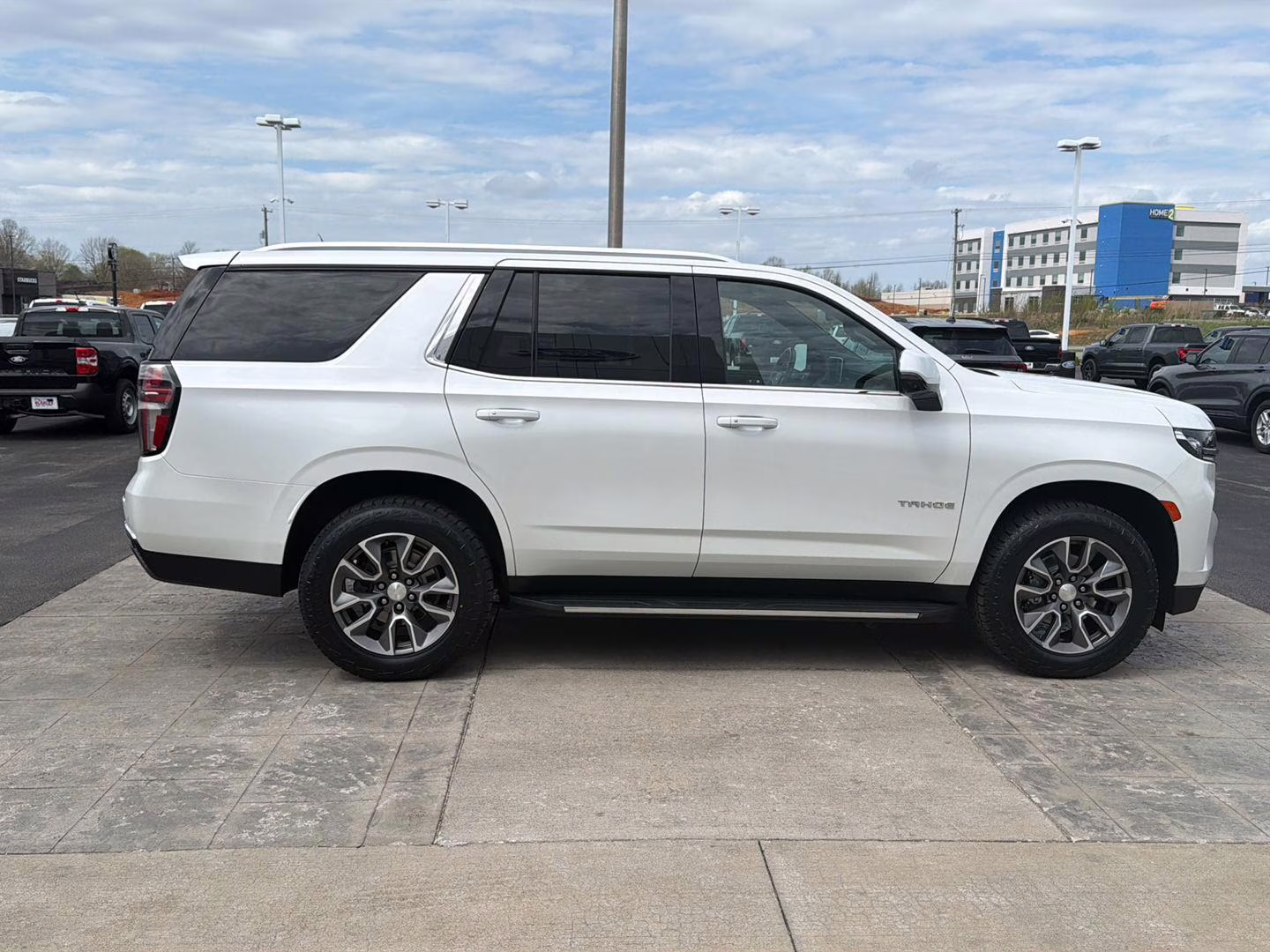 2021 Iridescent Pearl Tricoat Chevrolet Tahoe LT 4X4 SUV