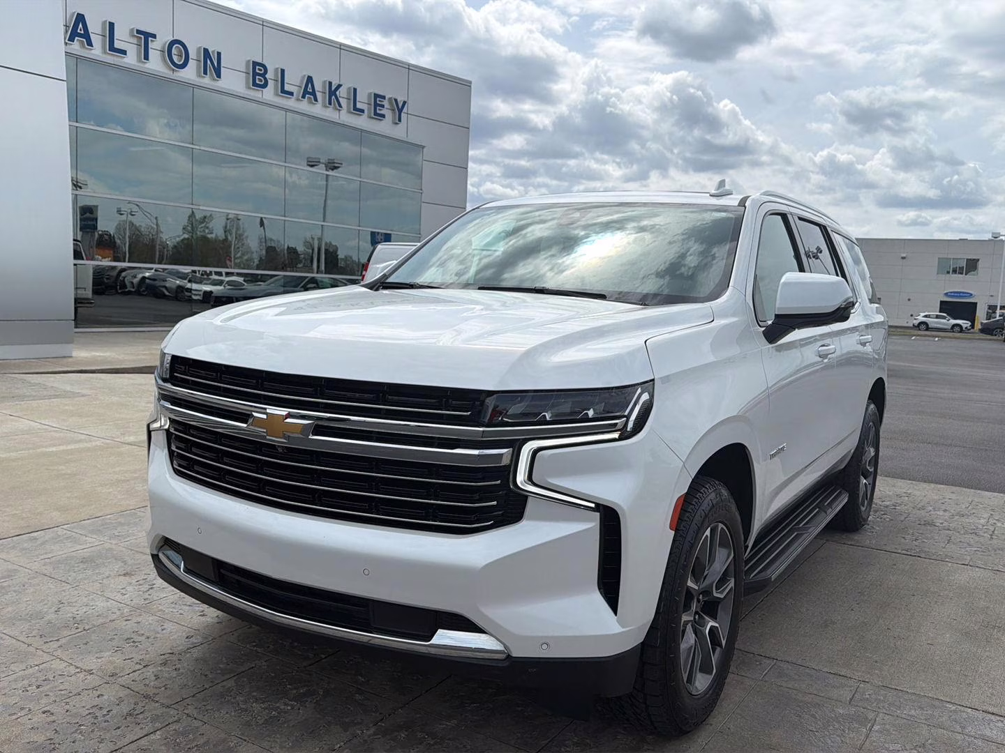 2021 Iridescent Pearl Tricoat Chevrolet Tahoe LT 4X4 SUV