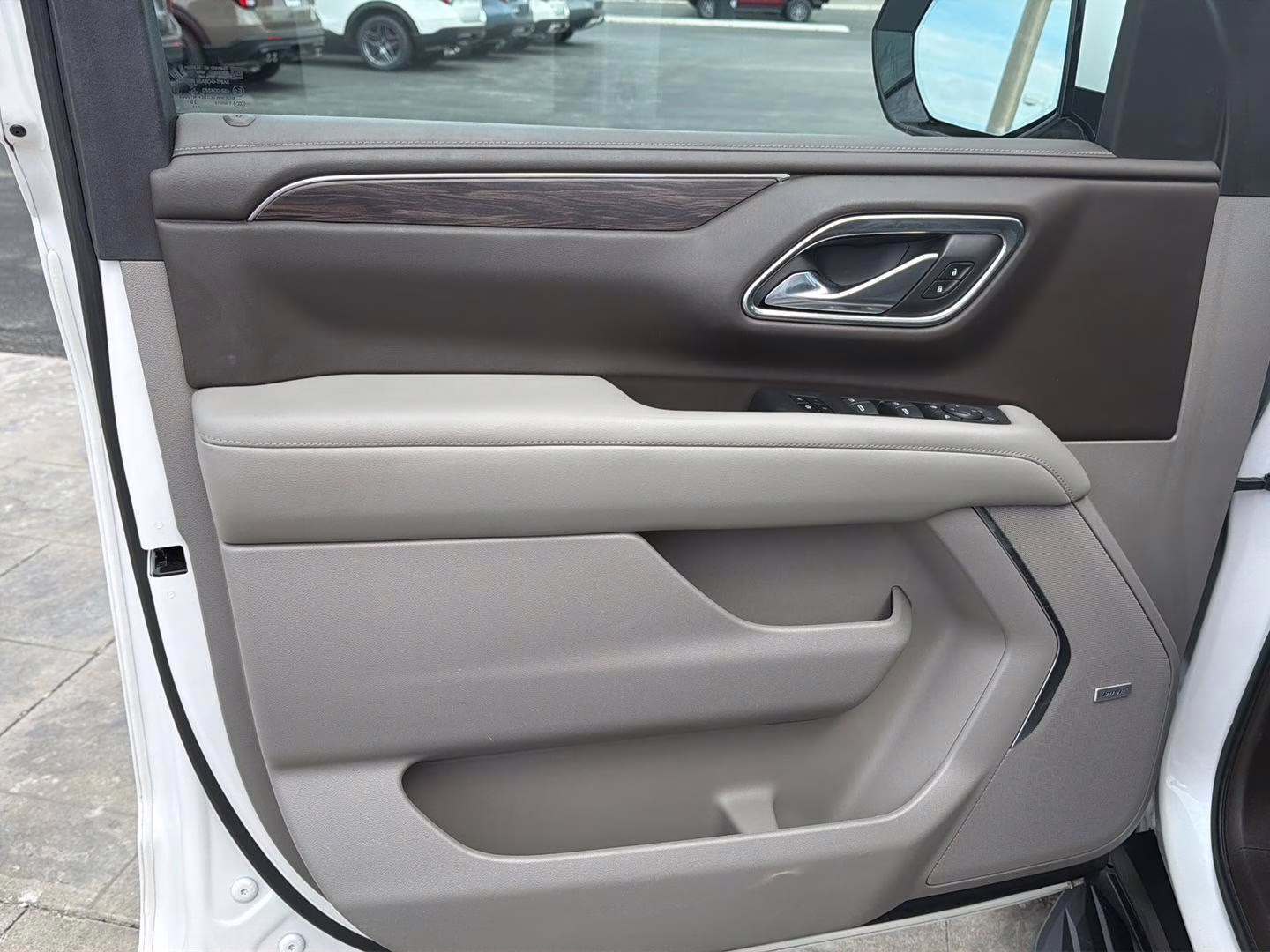 2021 Iridescent Pearl Tricoat Chevrolet Tahoe LT 4X4 SUV