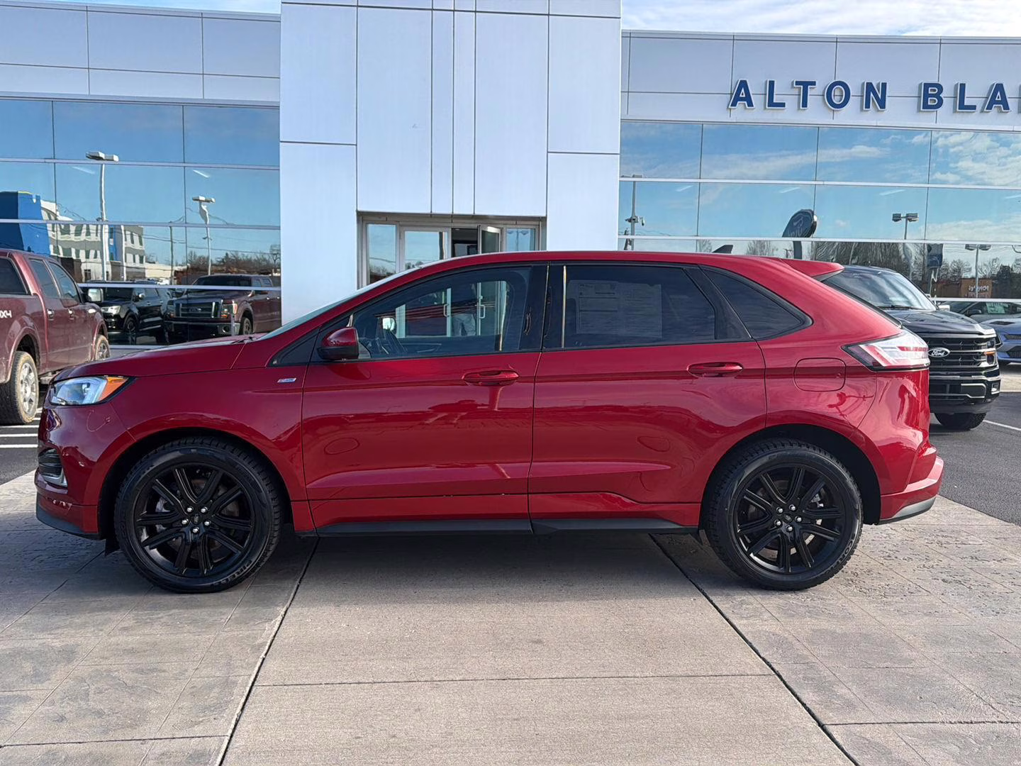 2024 Carbonized Gray Ford Edge ST-Line AWD SUV