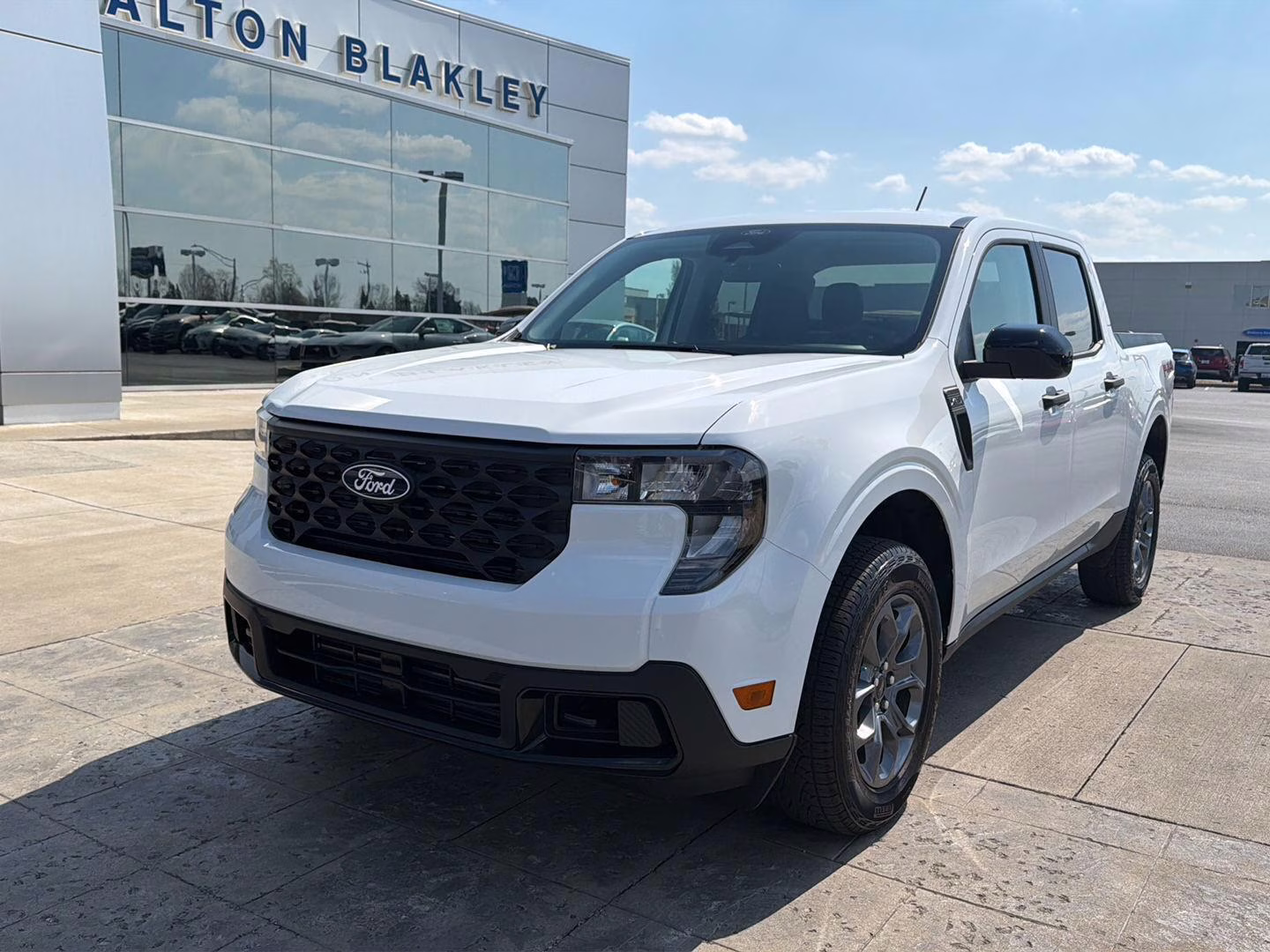 2026 Oxford White Ford Maverick XLT AWD Truck