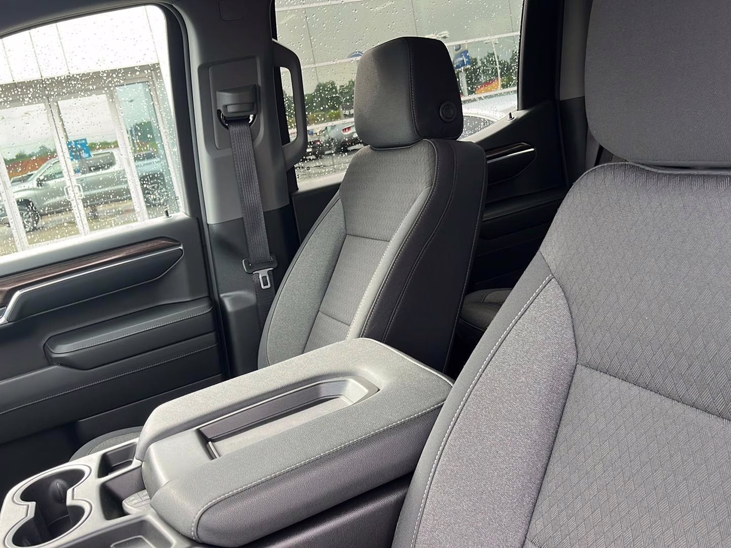 2024 Sterling Gray Metallic Chevrolet Silverado 1500 LT 4X4 Truck