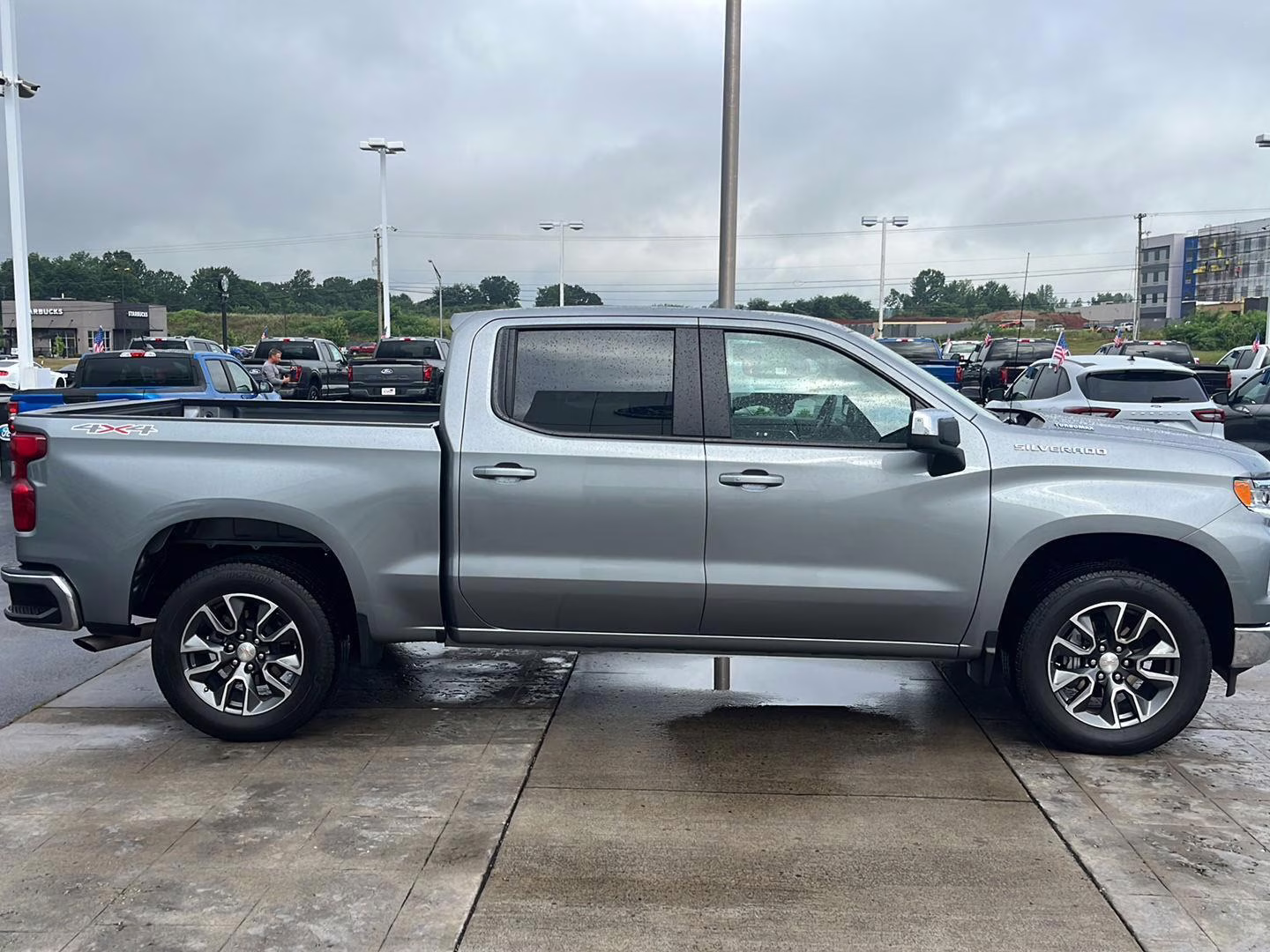 2024 Sterling Gray Metallic Chevrolet Silverado 1500 LT 4X4 Truck