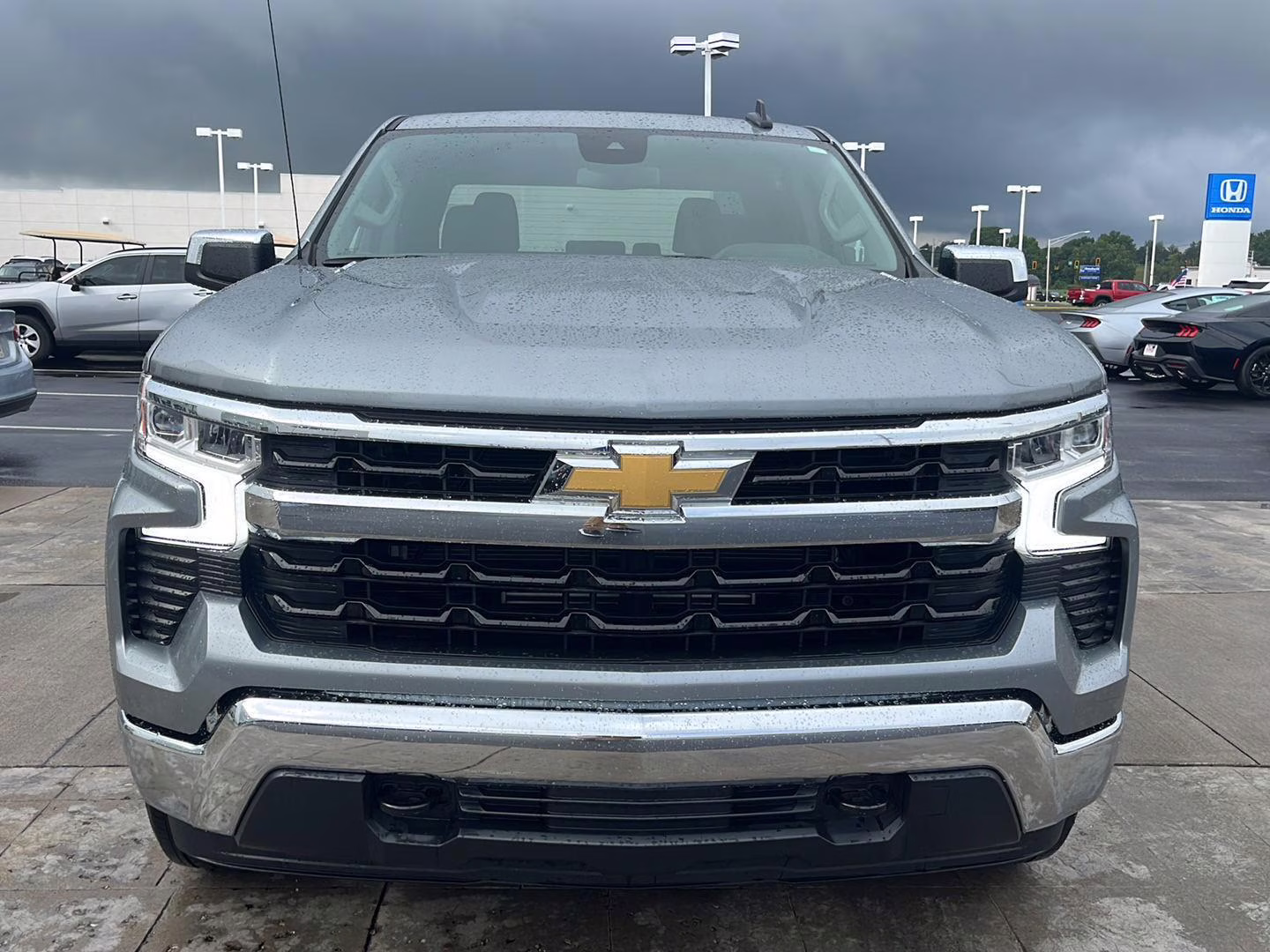 2024 Sterling Gray Metallic Chevrolet Silverado 1500 LT 4X4 Truck