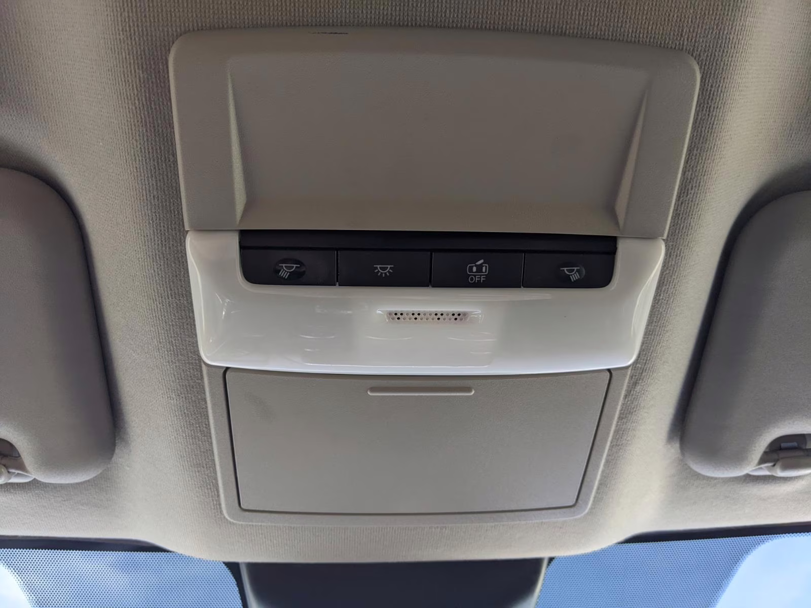 2023 Aspen White/Super Black Nissan Sentra SR FWD Sedan