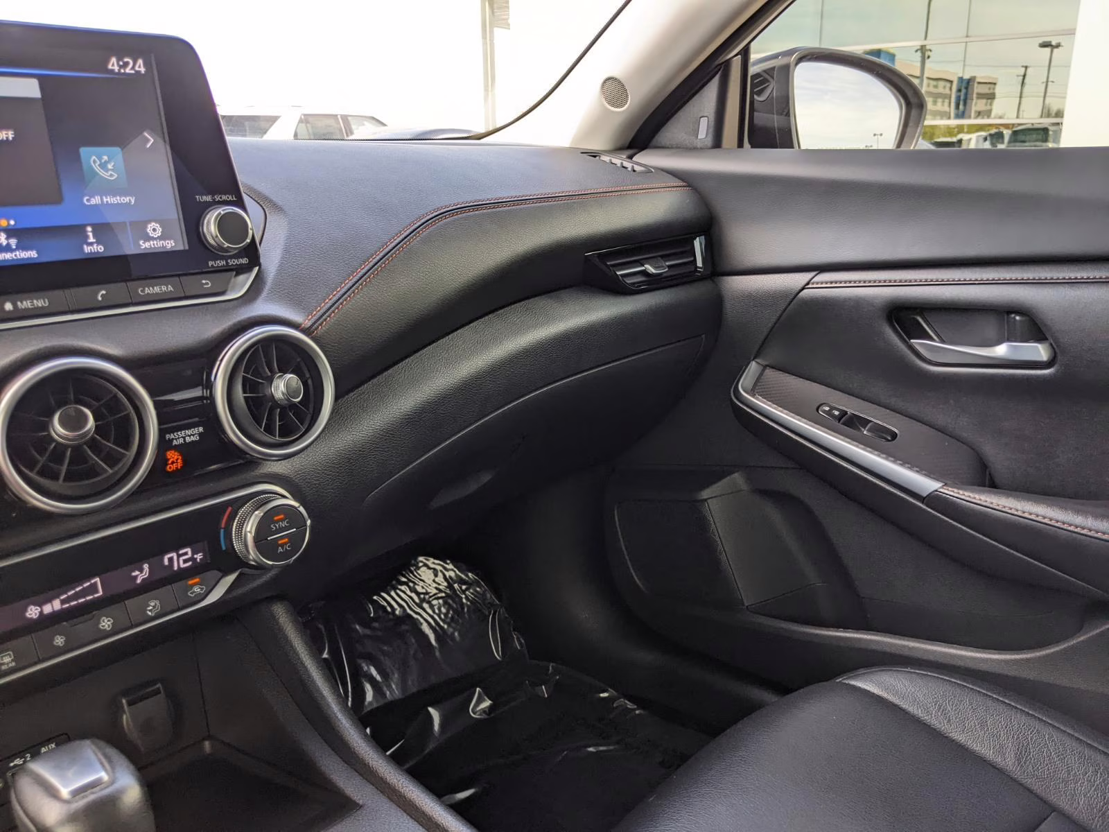 2023 Aspen White/Super Black Nissan Sentra SR FWD Sedan