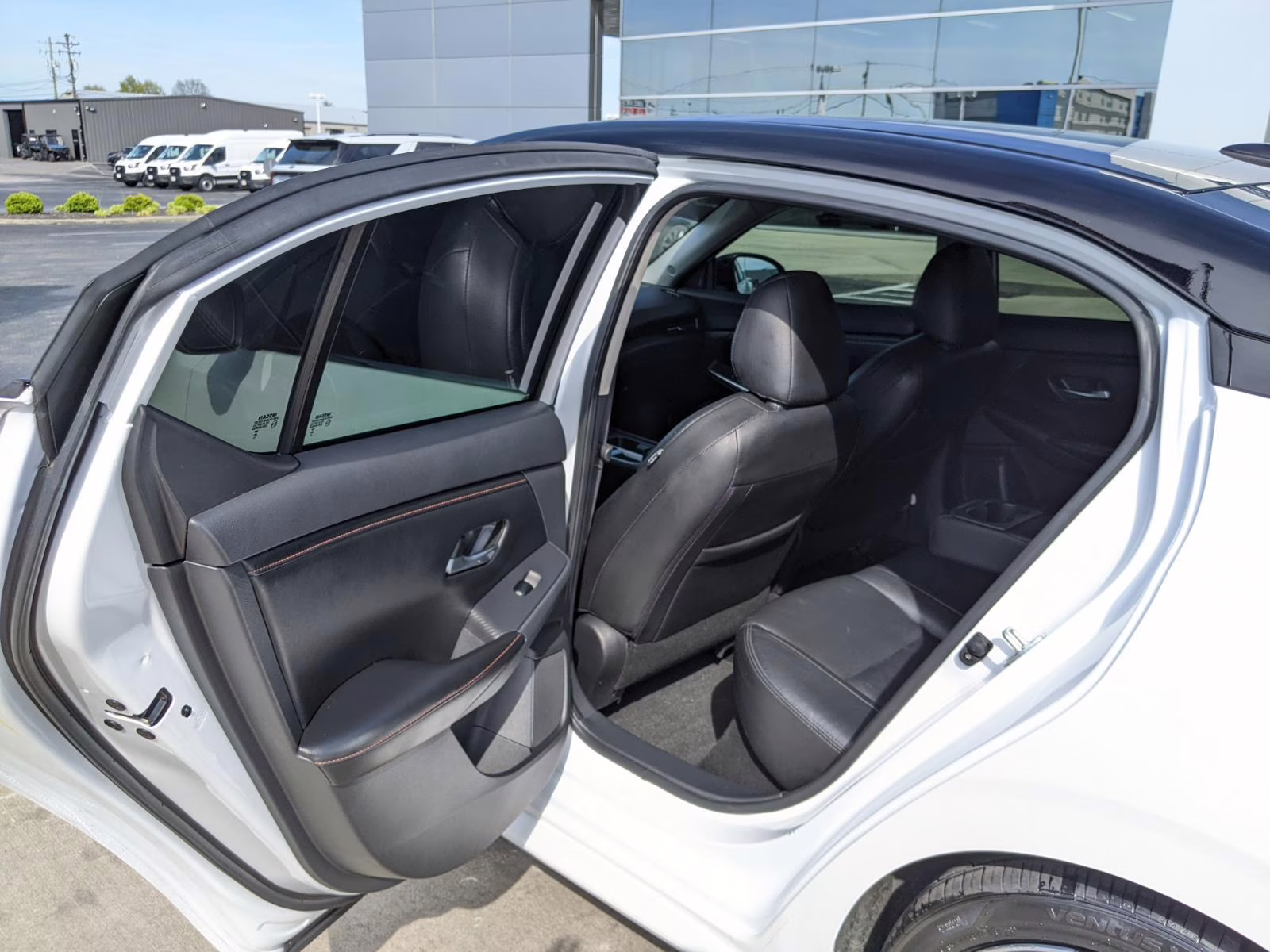 2023 Aspen White/Super Black Nissan Sentra SR FWD Sedan