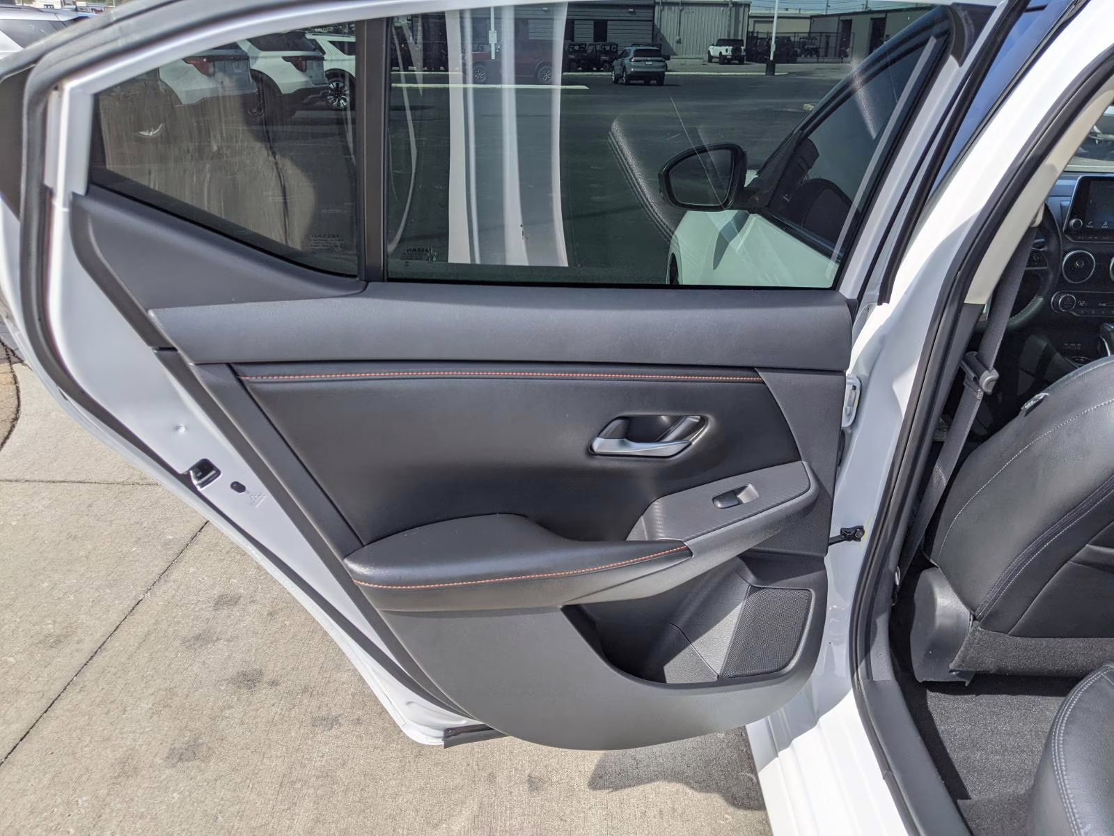2023 Aspen White/Super Black Nissan Sentra SR FWD Sedan