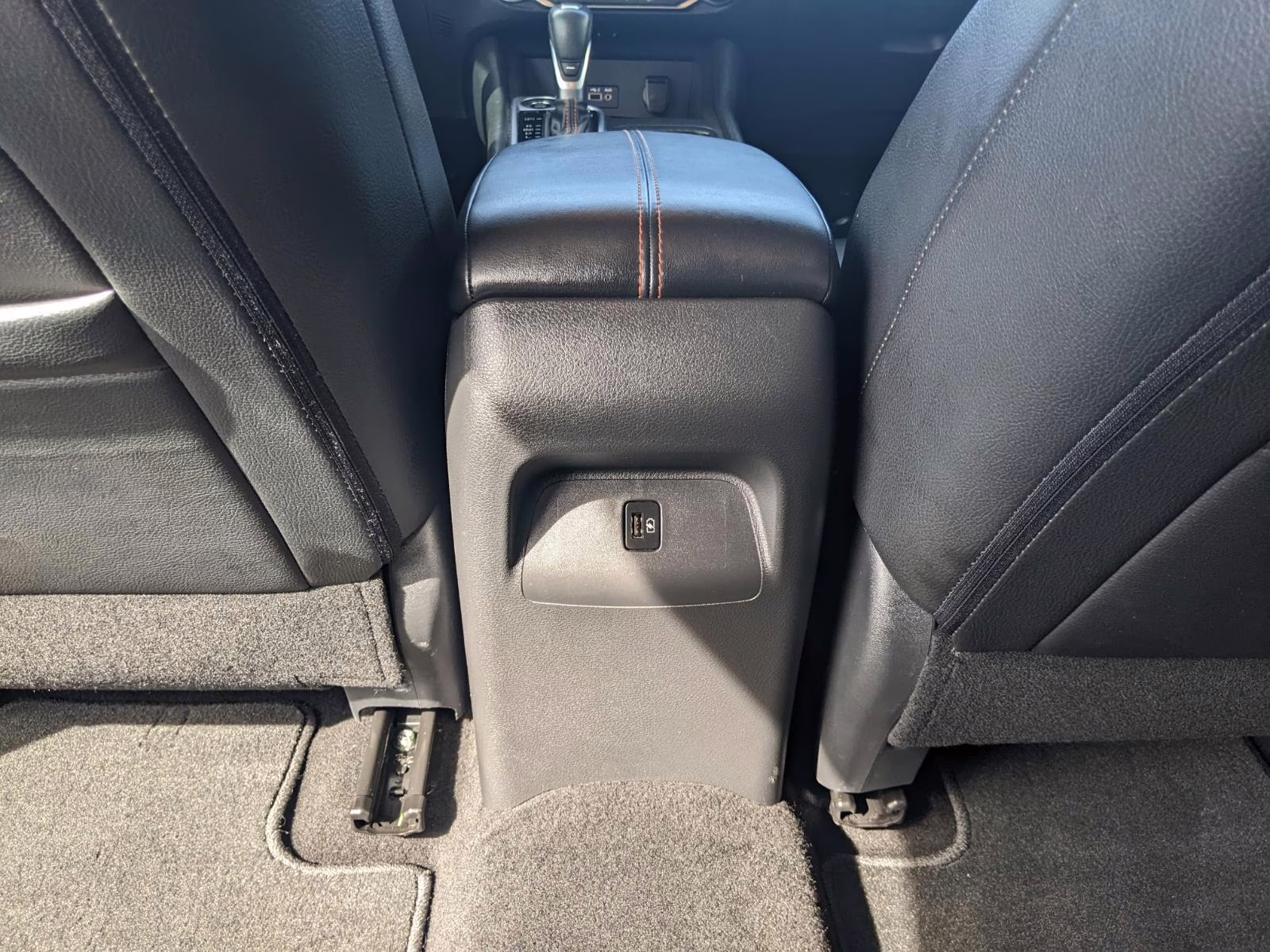 2023 Aspen White/Super Black Nissan Sentra SR FWD Sedan