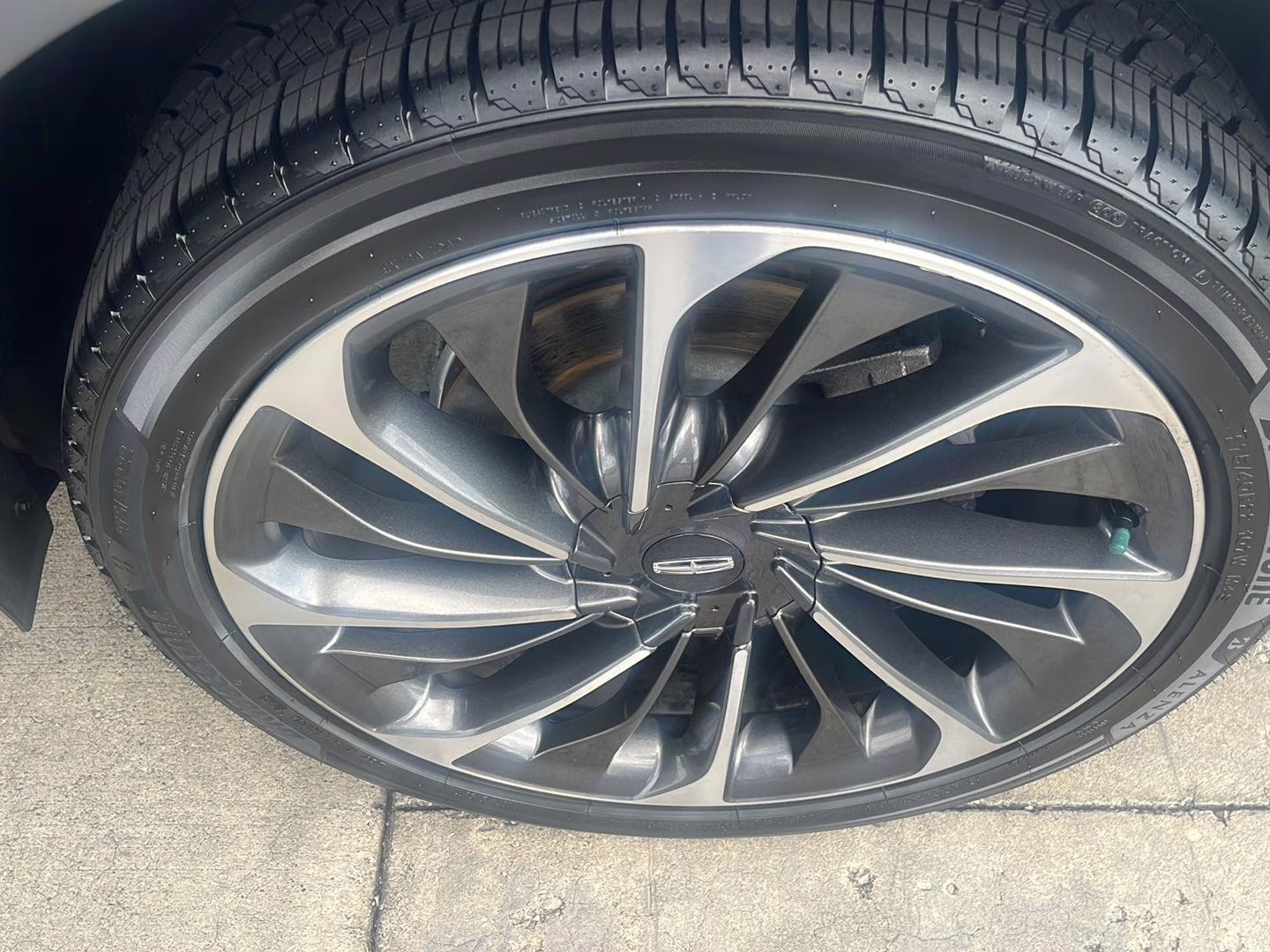 2020 Silver Radiance Metallic Lincoln Aviator Reserve AWD SUV