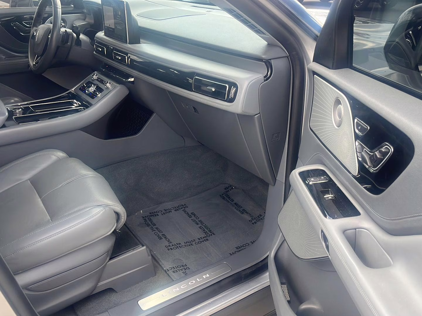 2020 Silver Radiance Metallic Lincoln Aviator Reserve AWD SUV