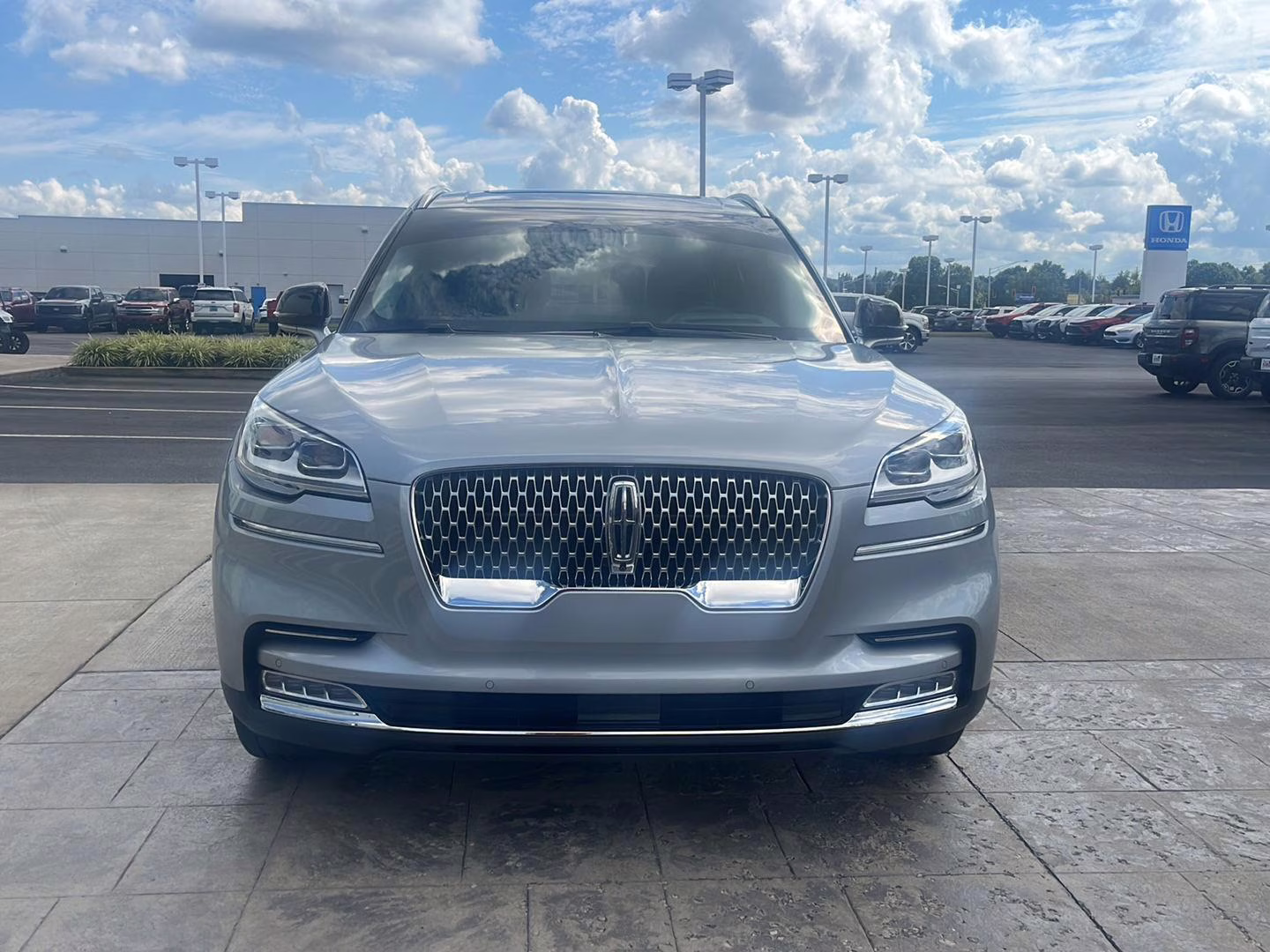 2020 Silver Radiance Metallic Lincoln Aviator Reserve AWD SUV