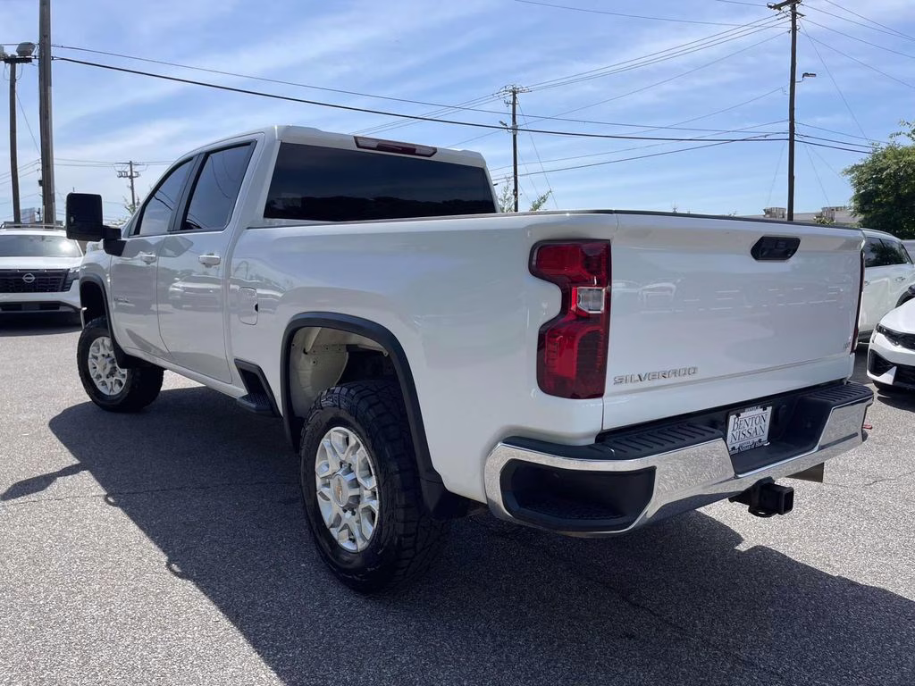 2023 Summit White Chevrolet Silverado 2500HD LT 4X4 Truck