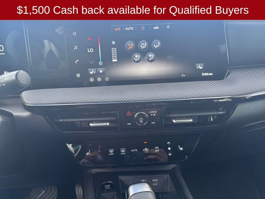 2026 Canyon Bronze Metallic Nissan Kicks SR FWD SUV