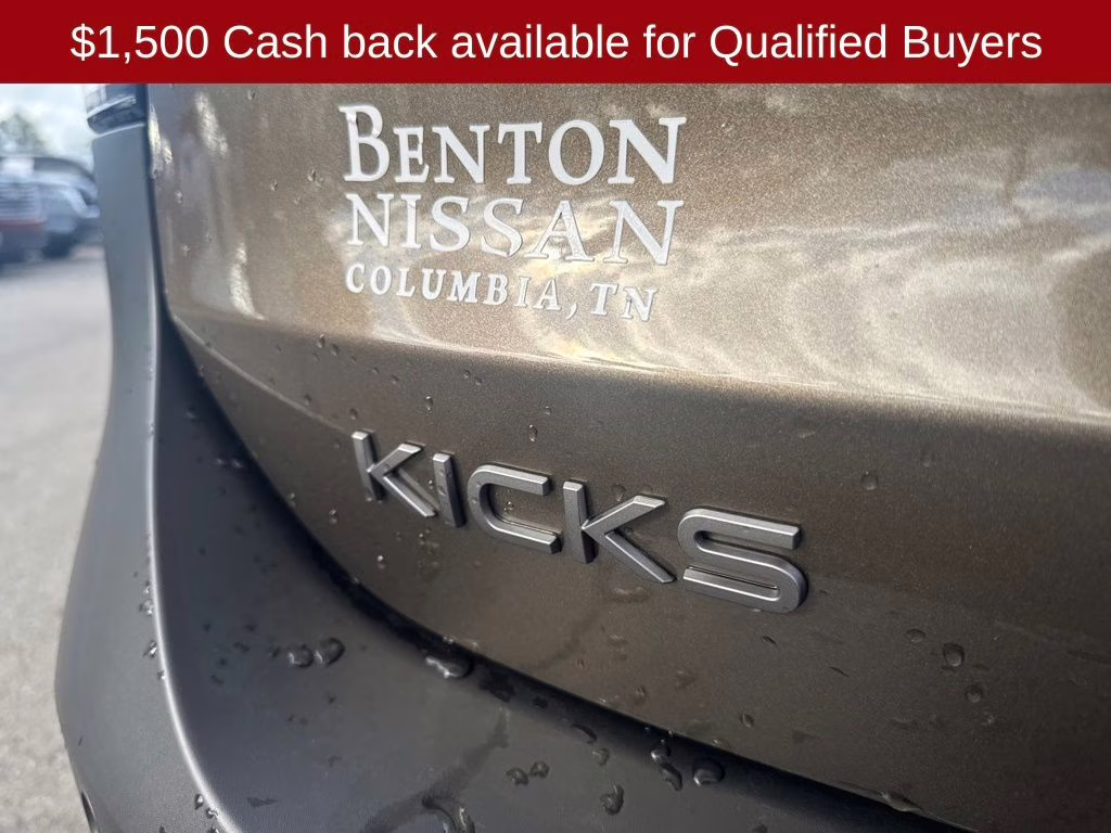 2026 Canyon Bronze Metallic Nissan Kicks SR FWD SUV