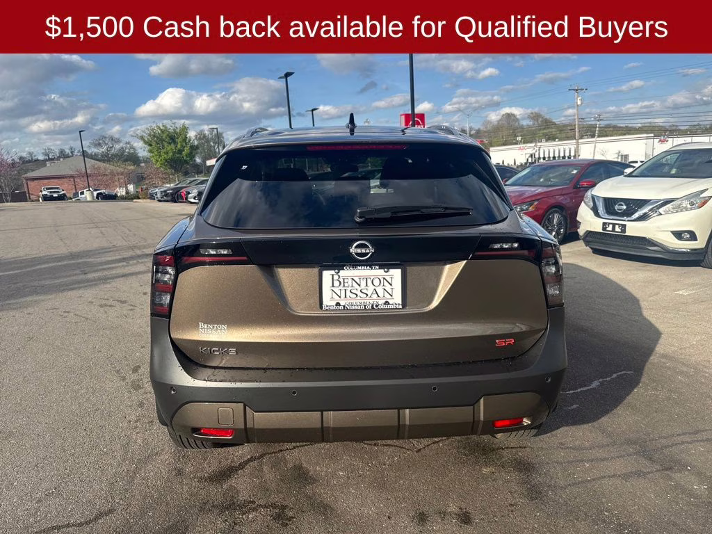 2026 Canyon Bronze Metallic Nissan Kicks SR FWD SUV