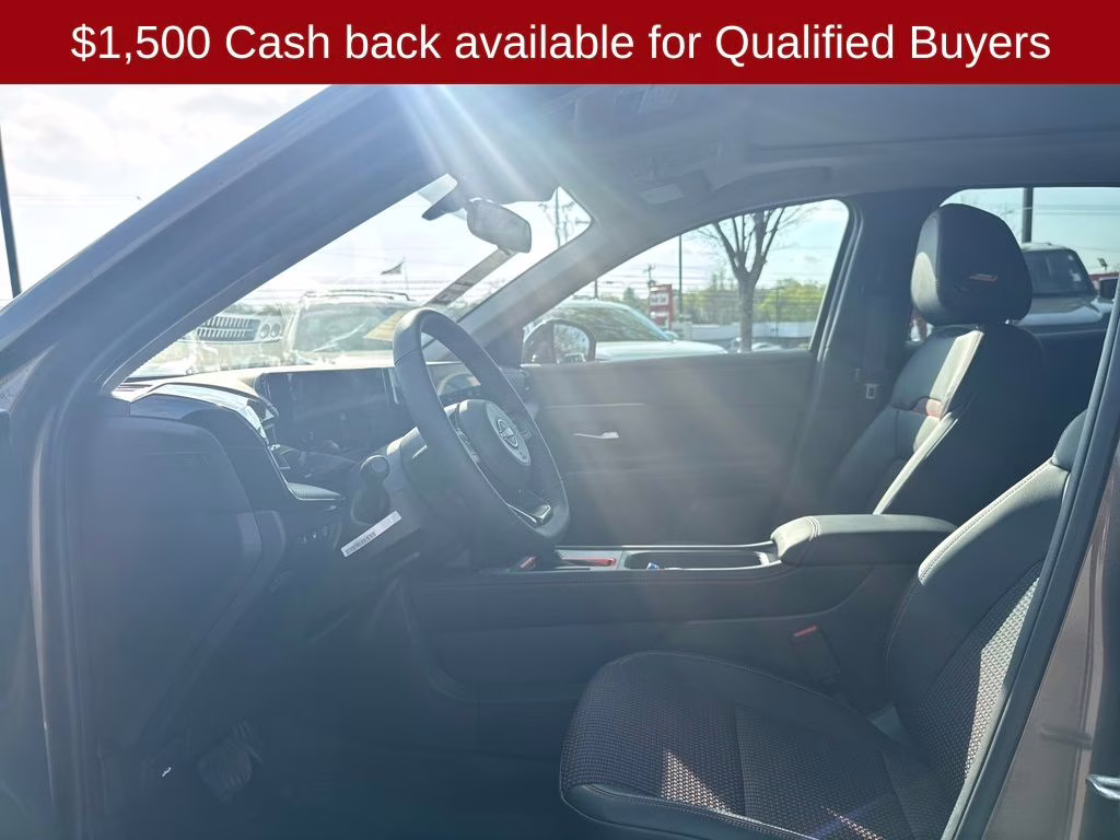 2026 Canyon Bronze Metallic Nissan Kicks SR FWD SUV