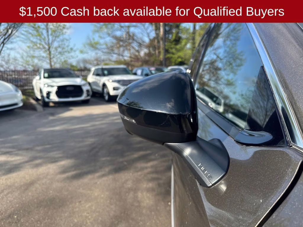 2026 Canyon Bronze Metallic Nissan Kicks SR FWD SUV