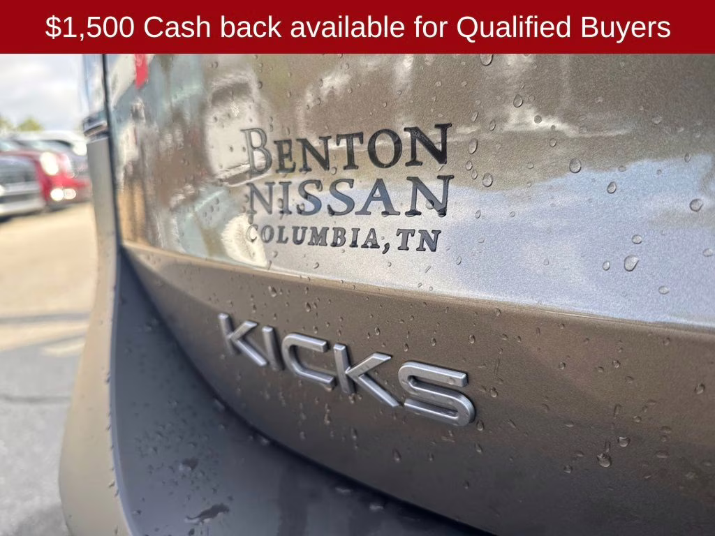 2026 Canyon Bronze Metallic Nissan Kicks SR FWD SUV
