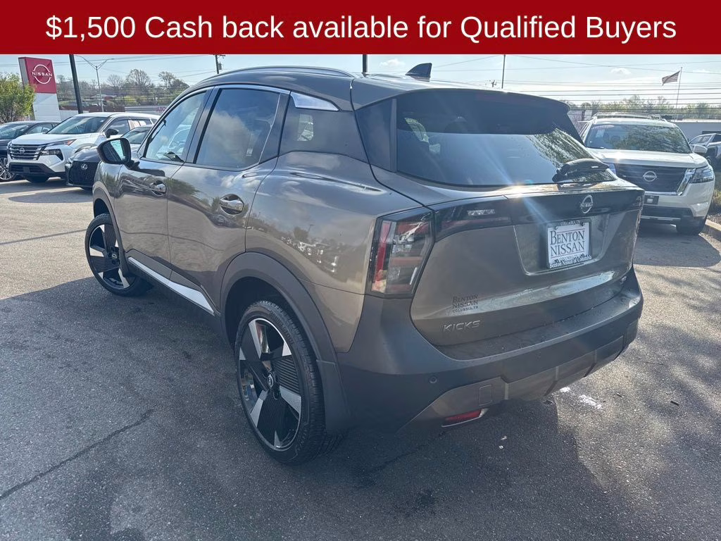 2026 Canyon Bronze Metallic Nissan Kicks SR FWD SUV