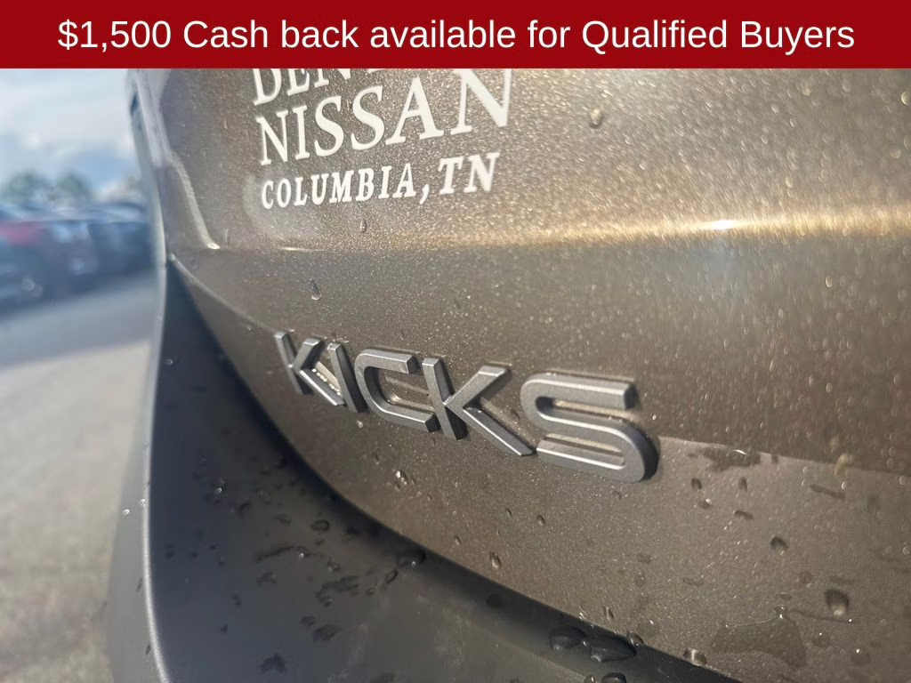 2026 Canyon Bronze Metallic Nissan Kicks SR FWD SUV