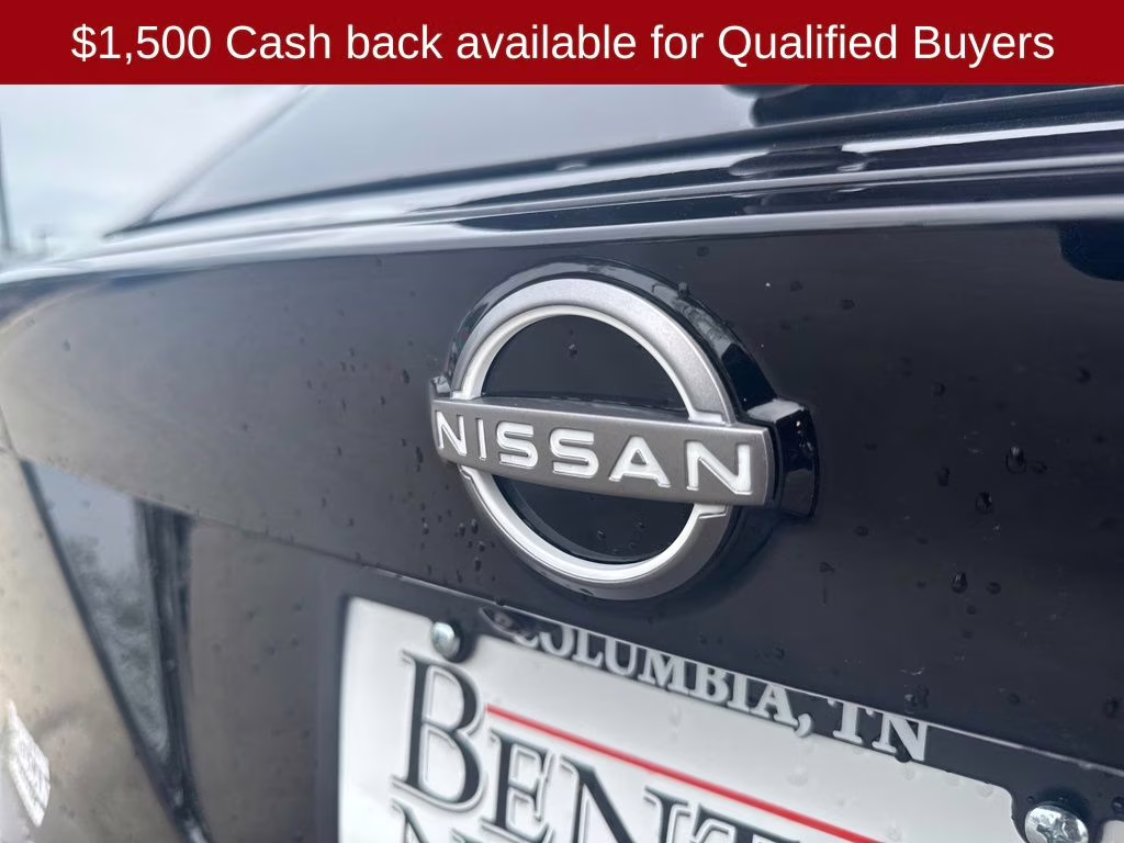 2026 Super Black Nissan Kicks SR FWD SUV