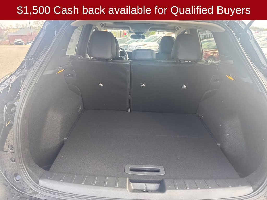 2026 Super Black Nissan Kicks SR FWD SUV