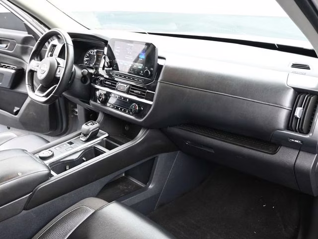 2024 Solid Gray/Super Black Nissan Pathfinder SL 4X4 SUV