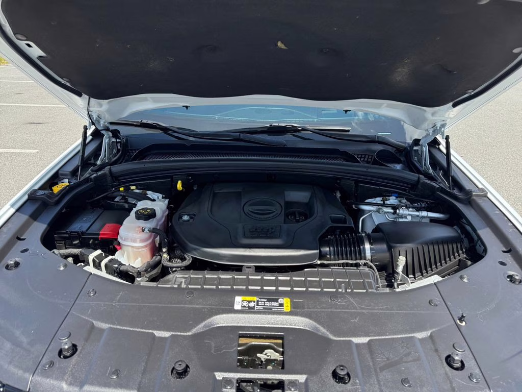 2021 Bright White Clearcoat Jeep Grand Cherokee L Summit 4X4 SUV